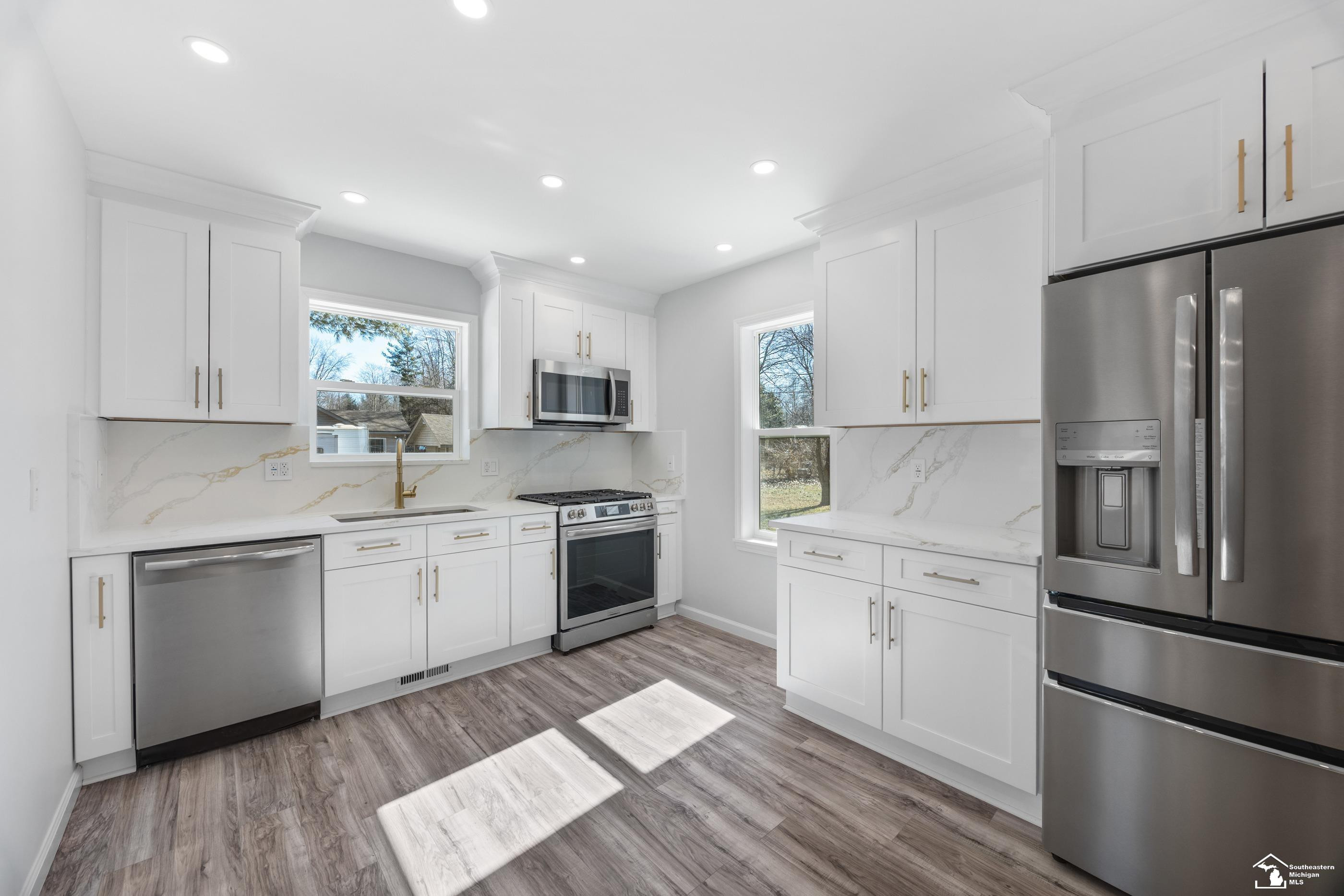 533 Center Street, Carleton, MI 48117 — Photo 9