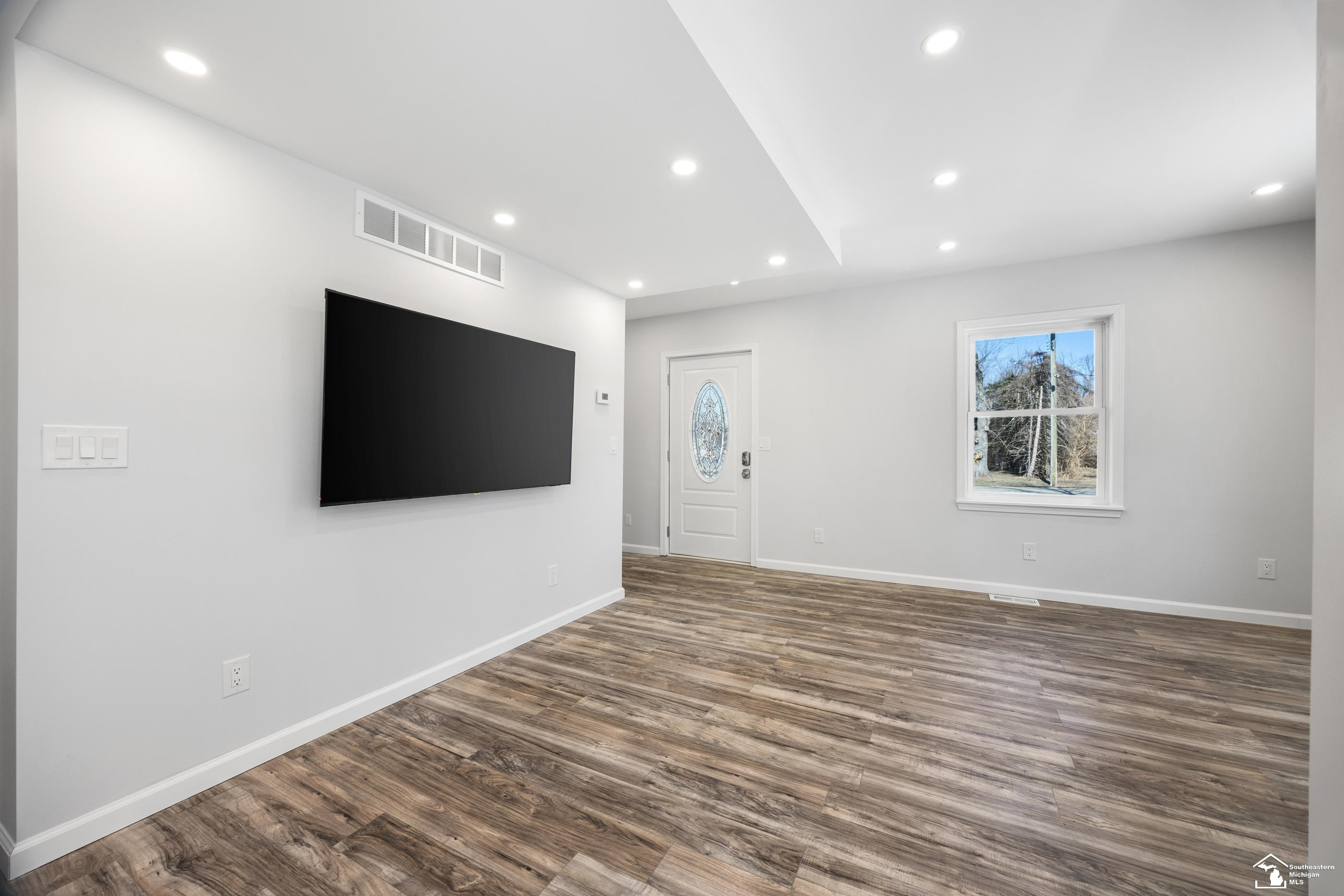 533 Center Street, Carleton, MI 48117 — Photo 10