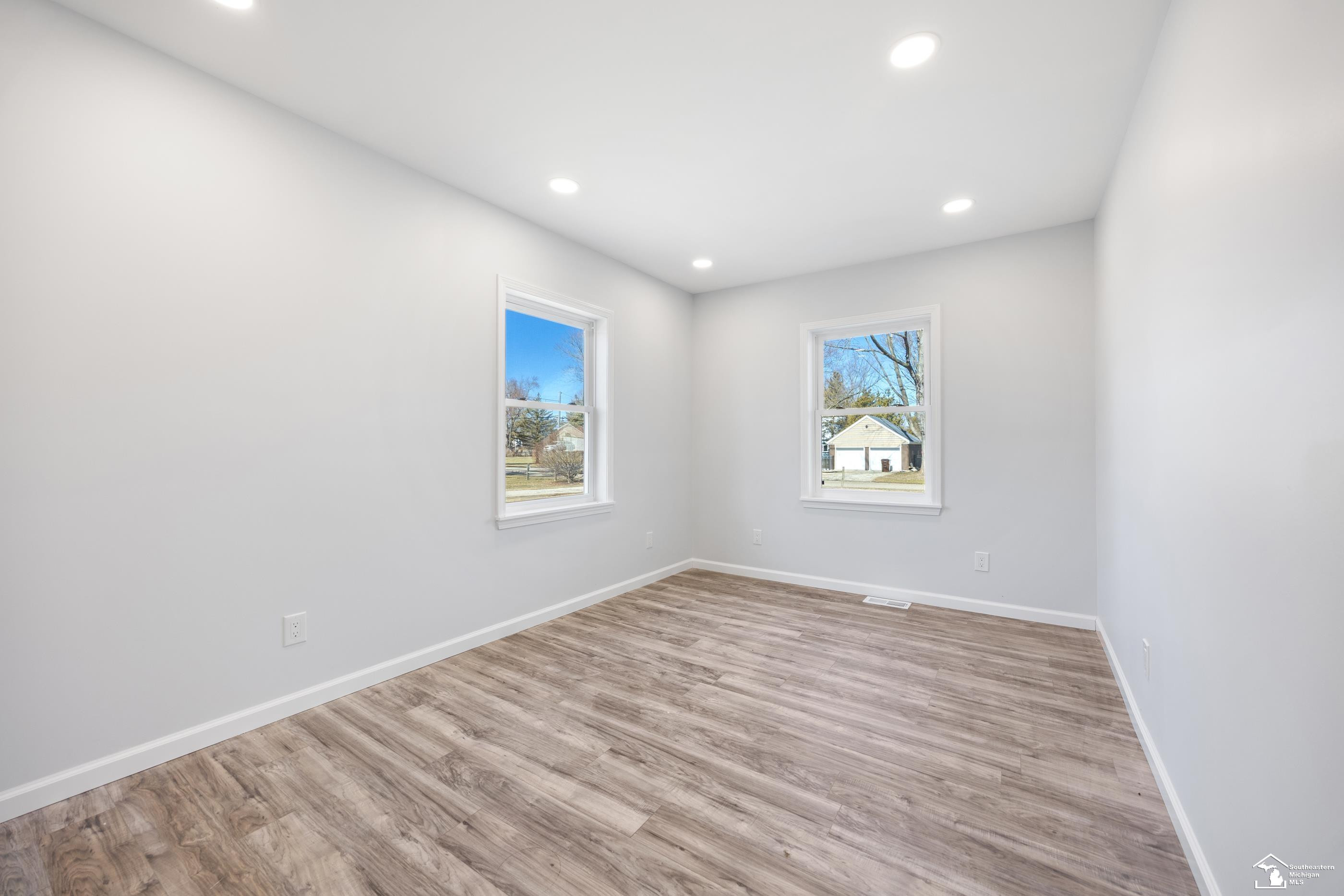 533 Center Street, Carleton, MI 48117 — Photo 11