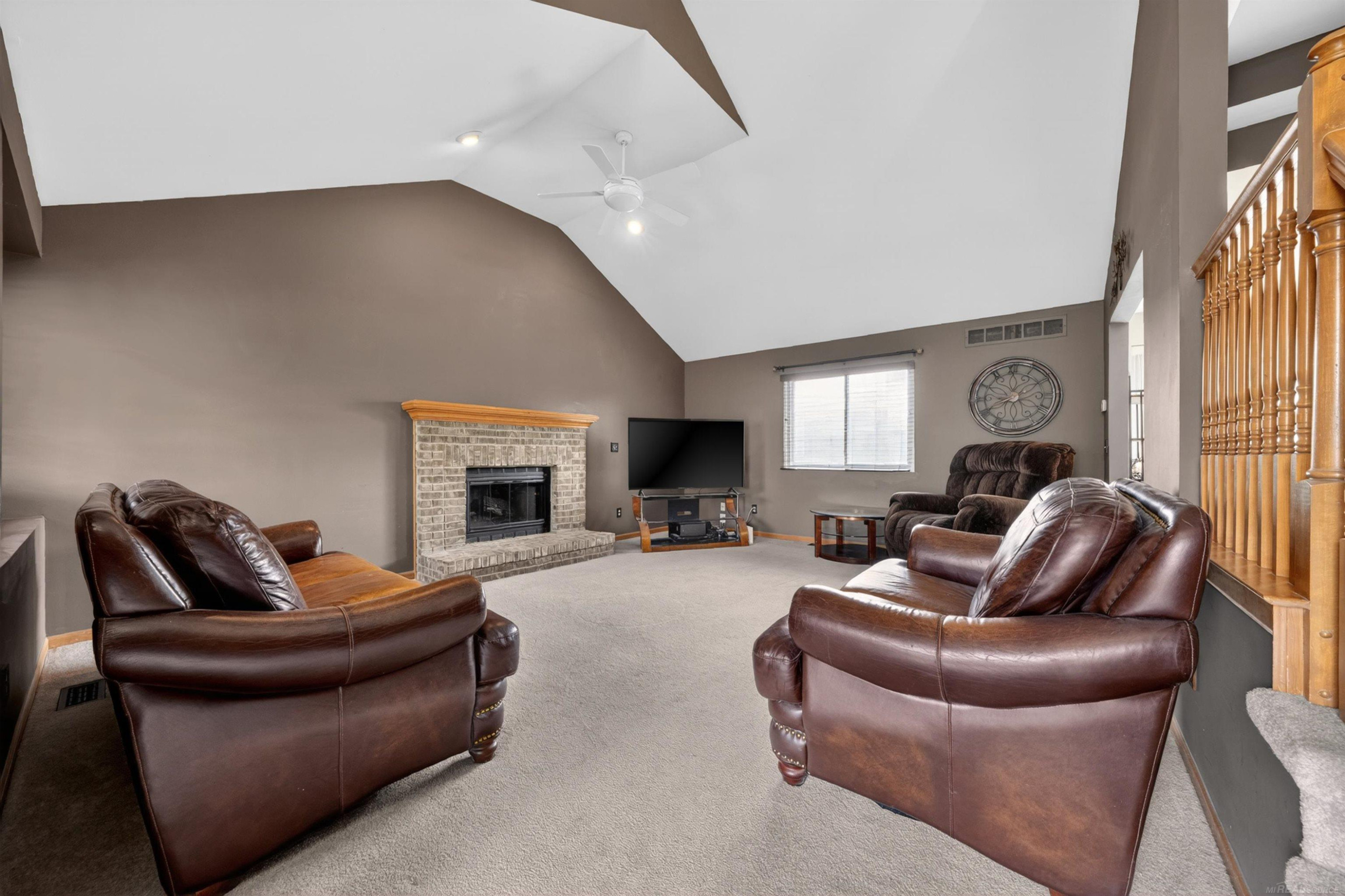 49132 Stratford Drive, Chesterfield, MI 48047 — Photo 16