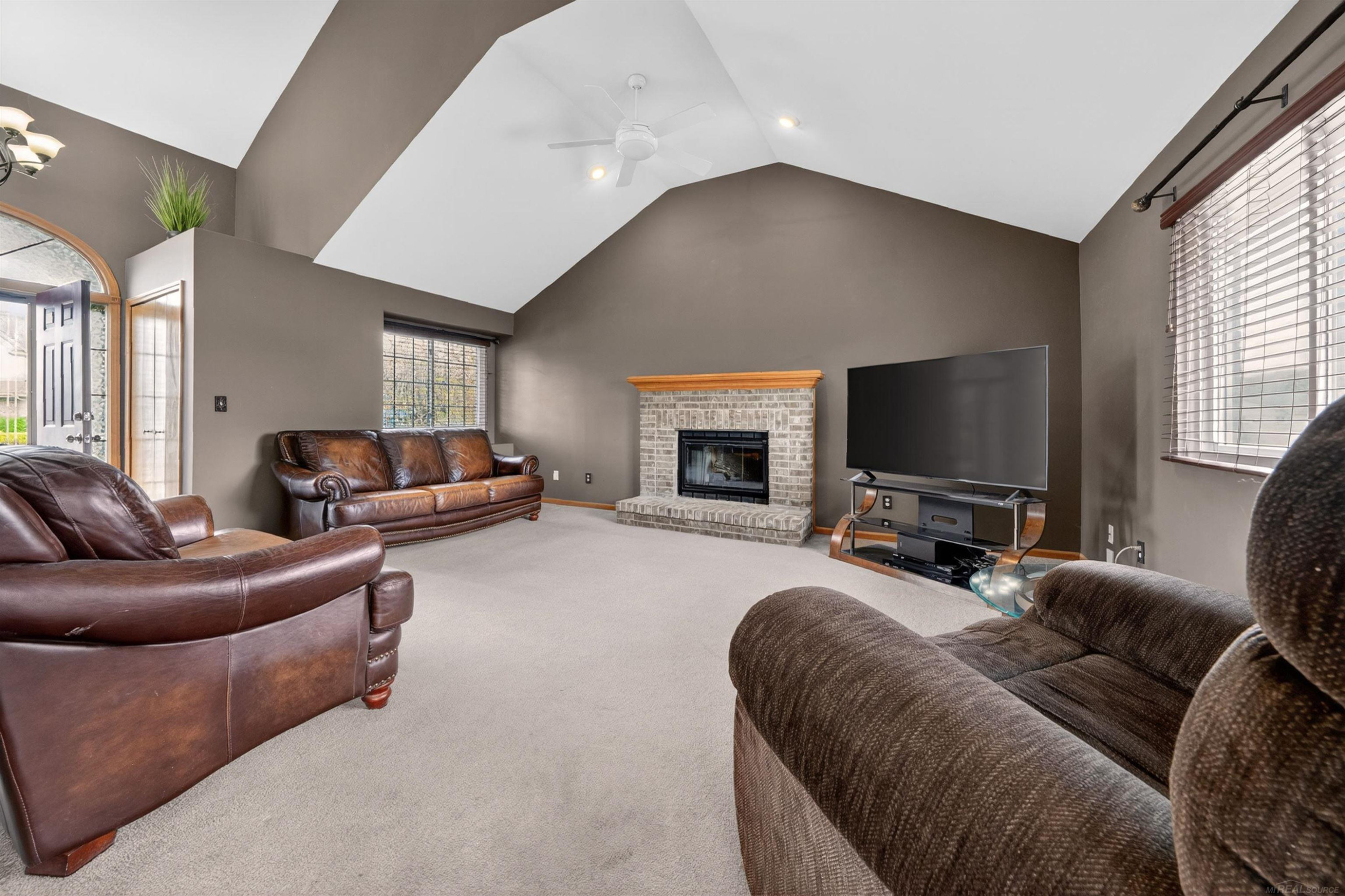 49132 Stratford Drive, Chesterfield, MI 48047 — Photo 18