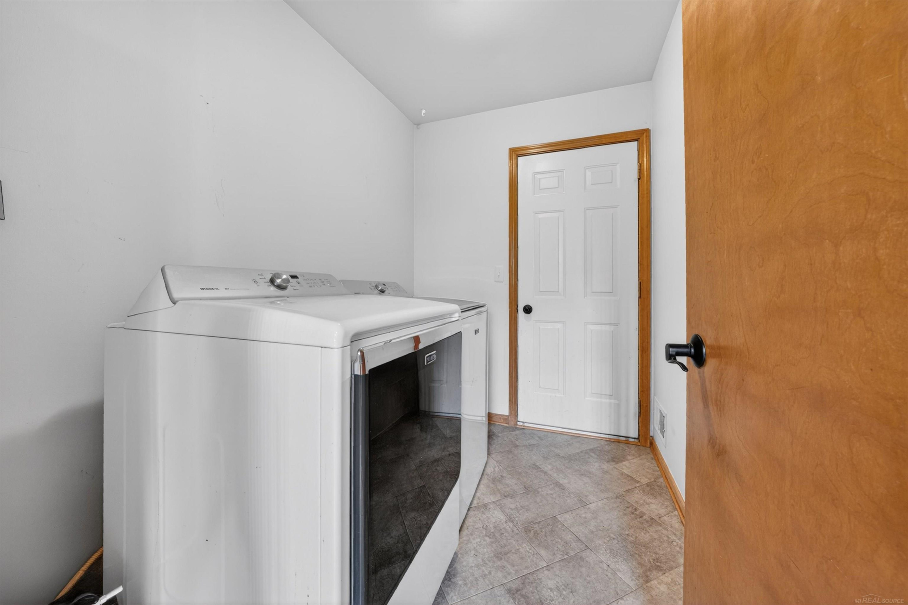 49132 Stratford Drive, Chesterfield, MI 48047 — Photo 20