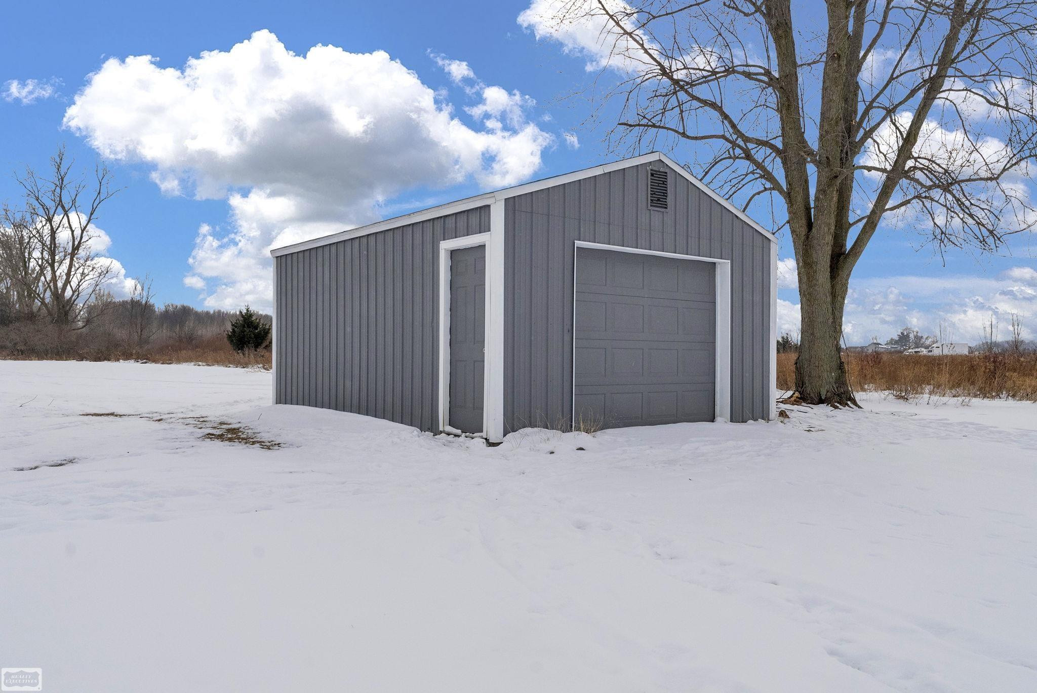 15687 Norman Road, Yale, MI 48097 — Photo 52