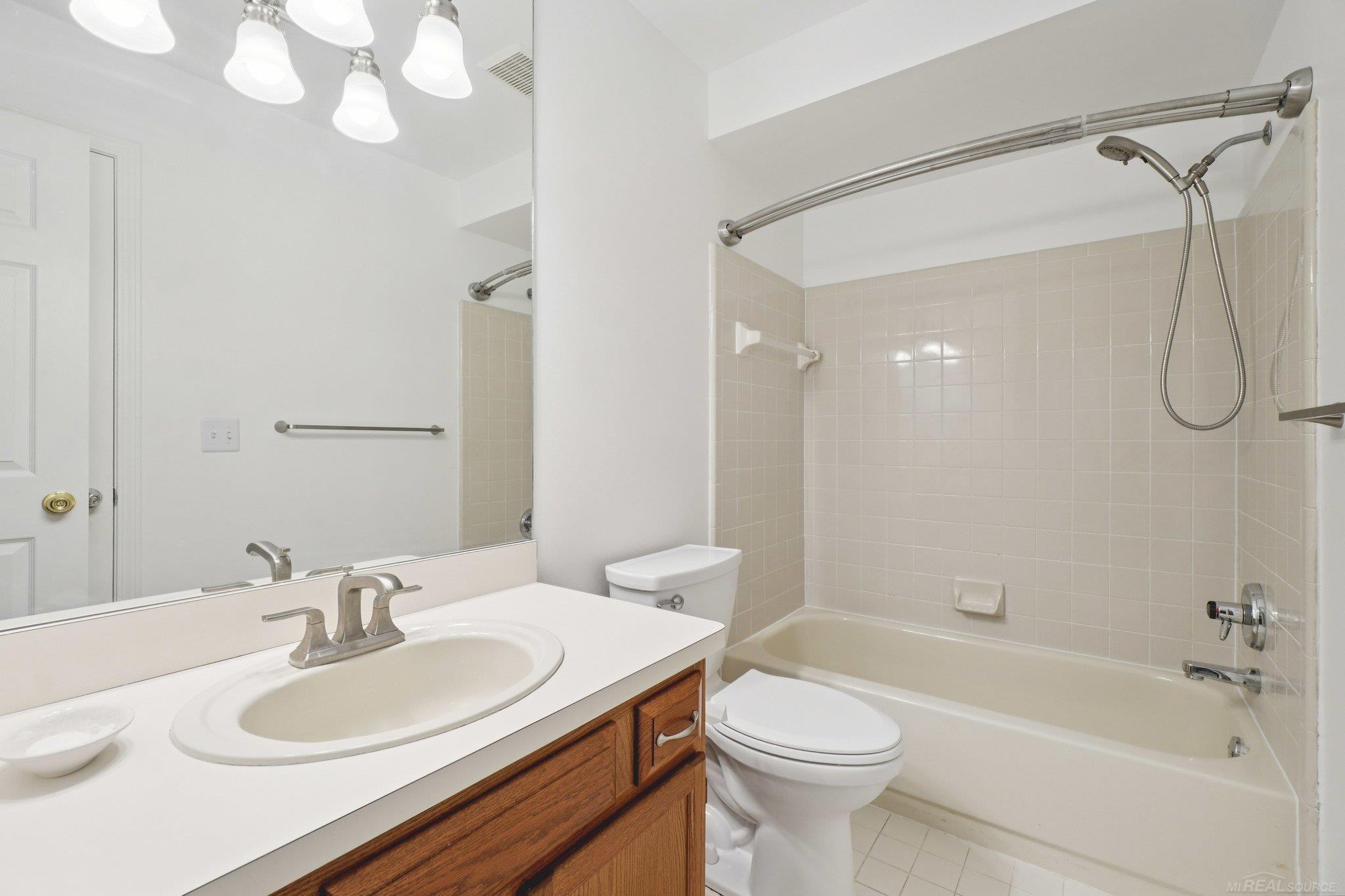 2799 Lochmoor Boulevard, Lake Orion, MI — Photo 27