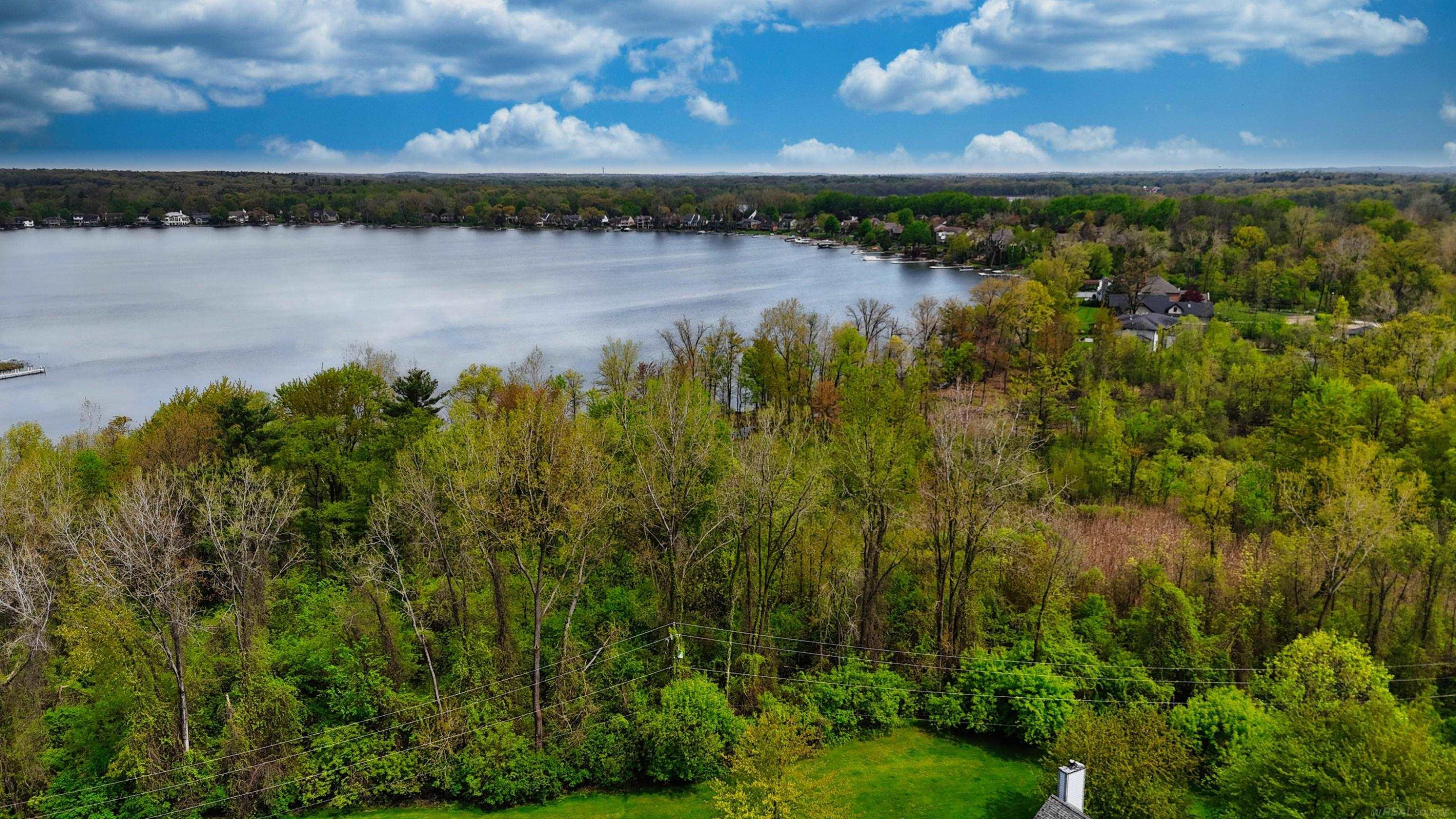 2799 Lochmoor Boulevard, Lake Orion, MI — Photo 35