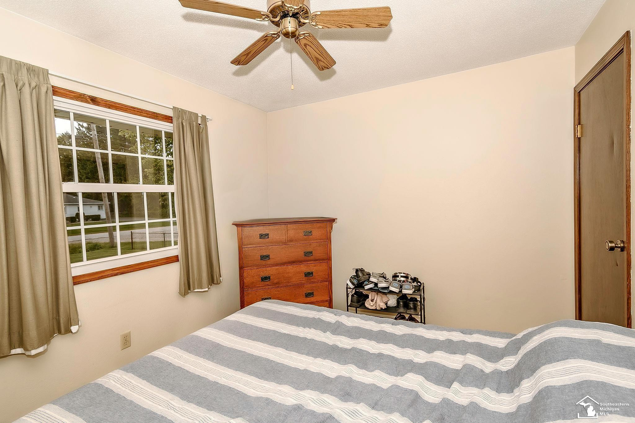 7502 Wilfred Drive, Temperance, MI 48182 — Photo 8