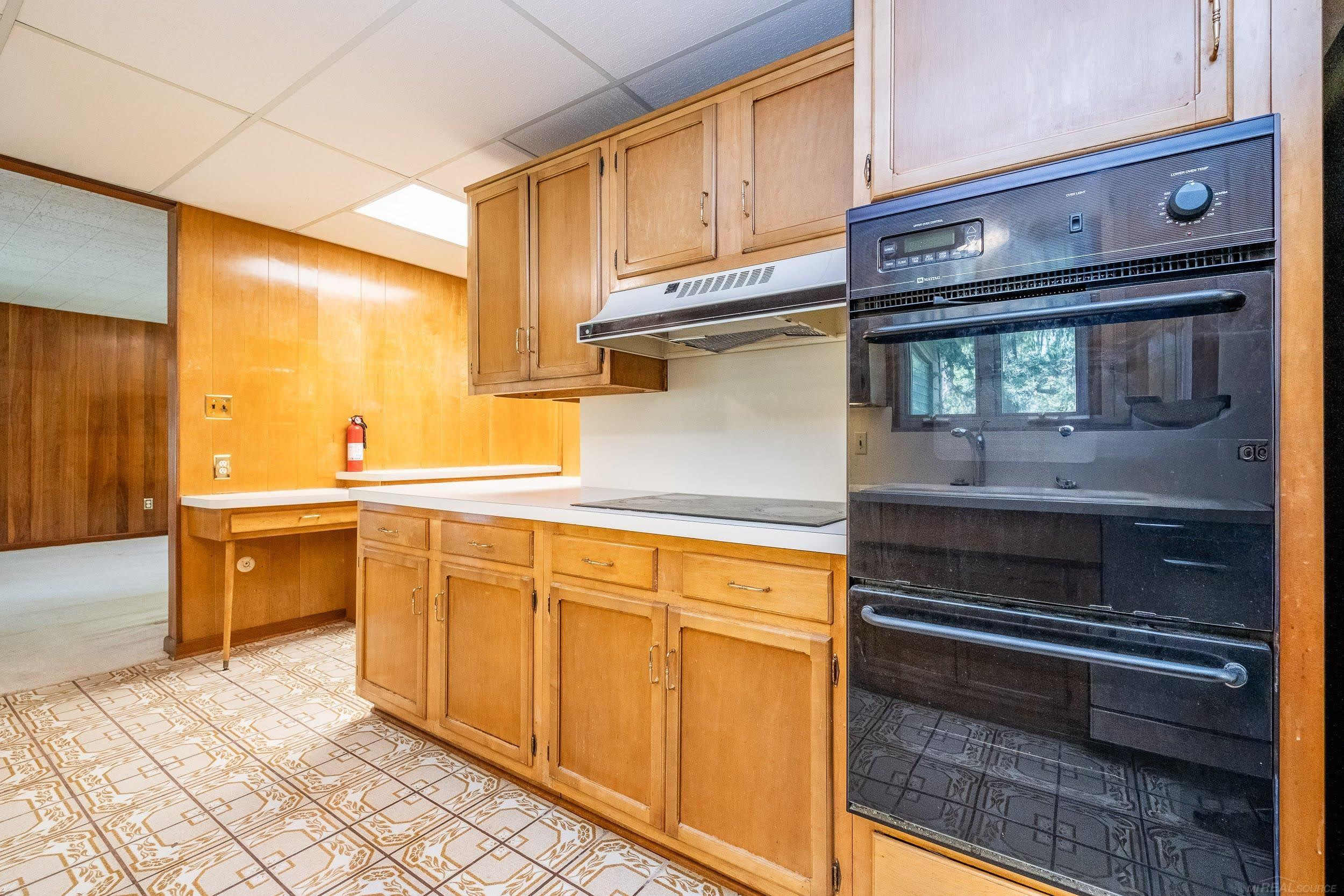 2800 Tewksbury Drive, Troy, MI 48098 — Photo 17