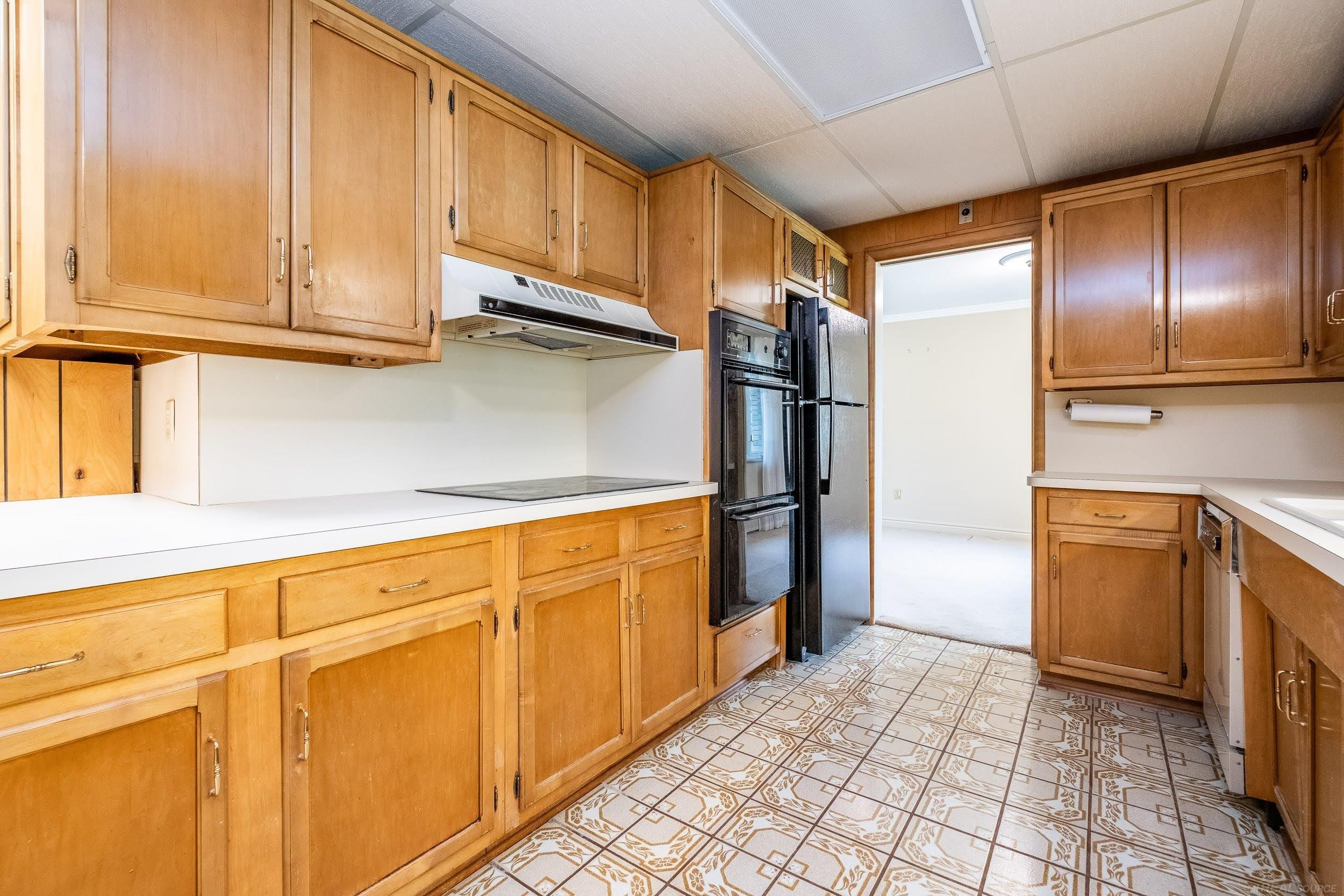 2800 Tewksbury Drive, Troy, MI 48098 — Photo 18