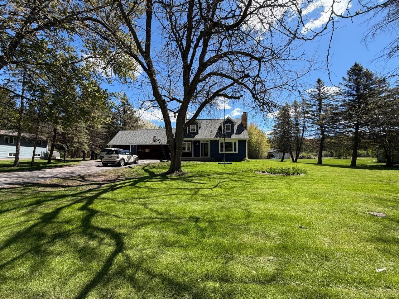 2206 N 5 Mile Road, Midland, MI 48642 — Photo 2
