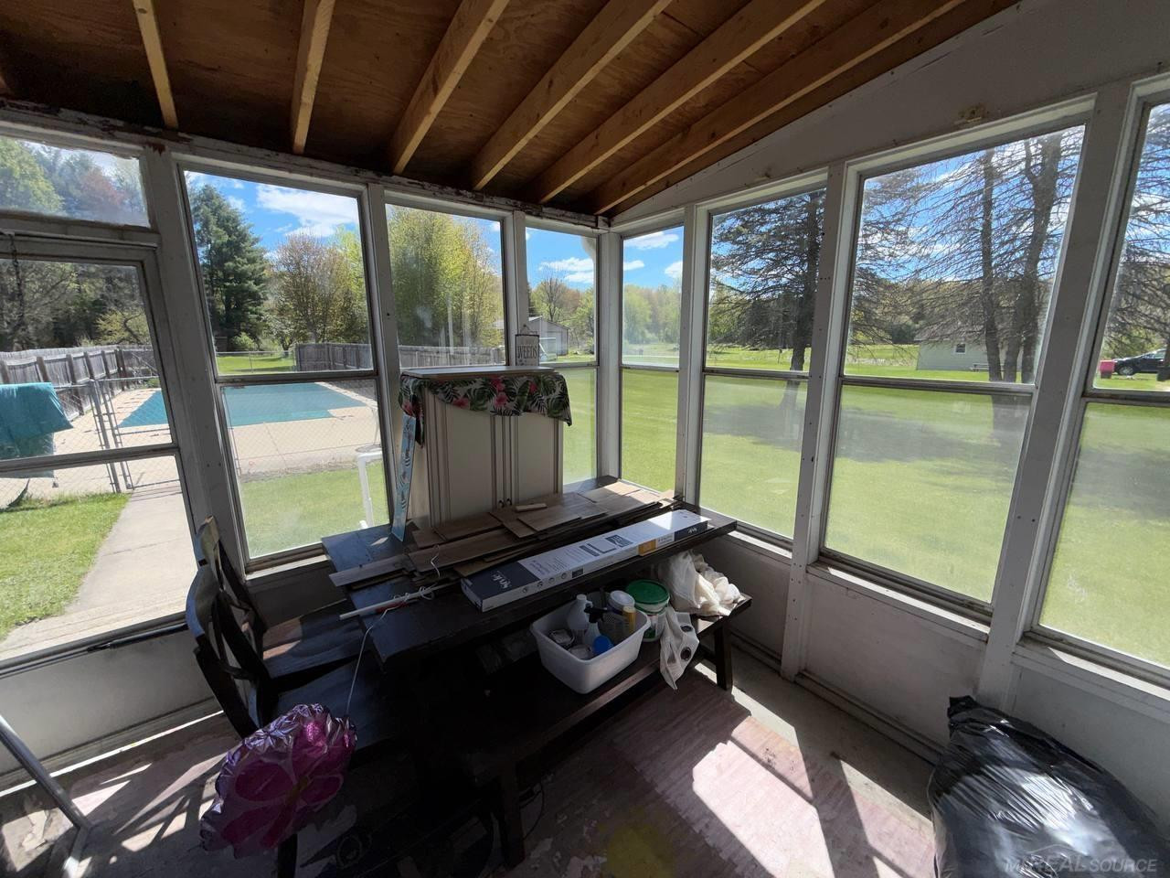 2206 N 5 Mile Road, Midland, MI 48642 — Photo 11