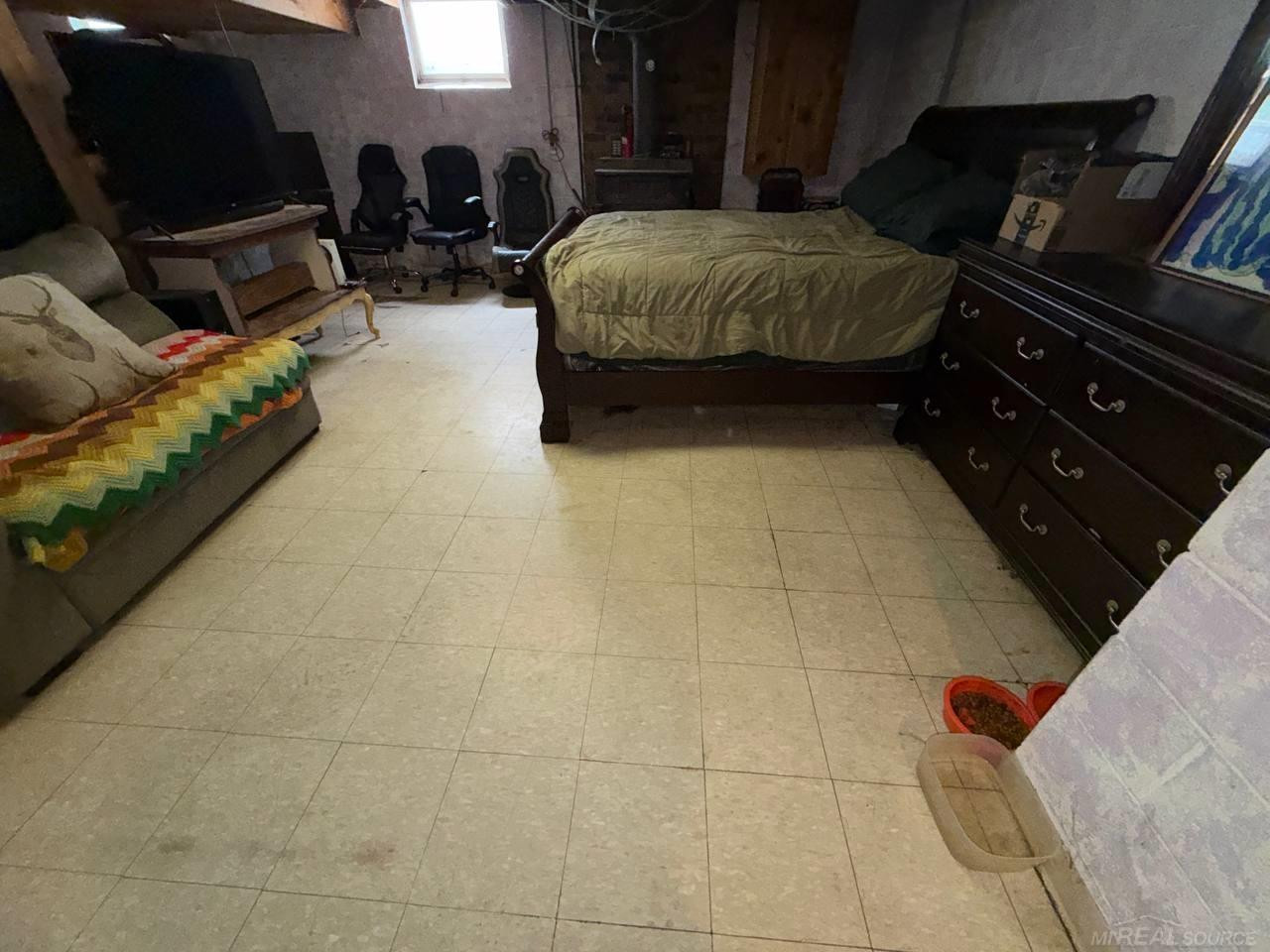 2206 N 5 Mile Road, Midland, MI 48642 — Photo 19