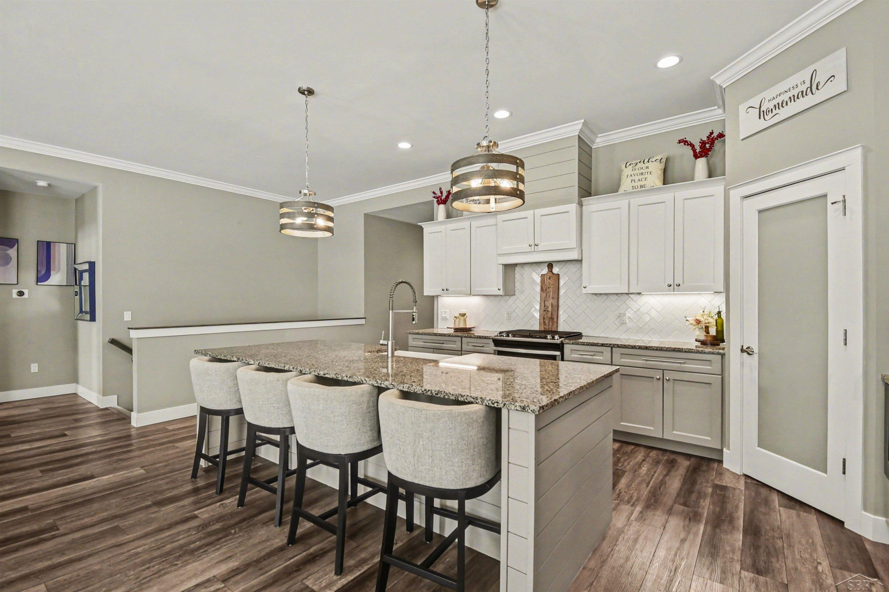 8674 Oakhill Drive, Freeland, MI 48623 — Photo 4