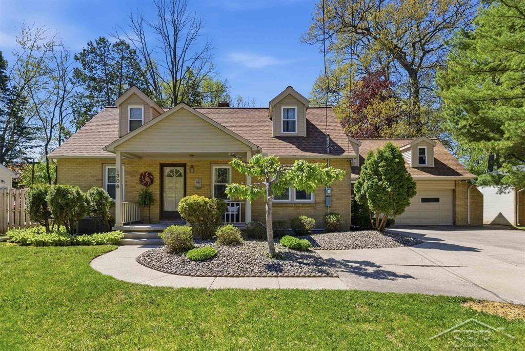 306 E Sugnet Road, Midland, MI 48642 — front exterior