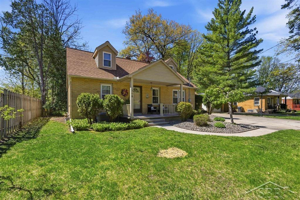 306 E Sugnet Road, Midland, MI 48642 — Photo 2