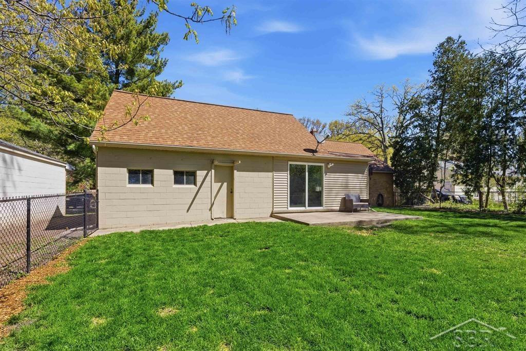 306 E Sugnet Road, Midland, MI 48642 — Photo 34