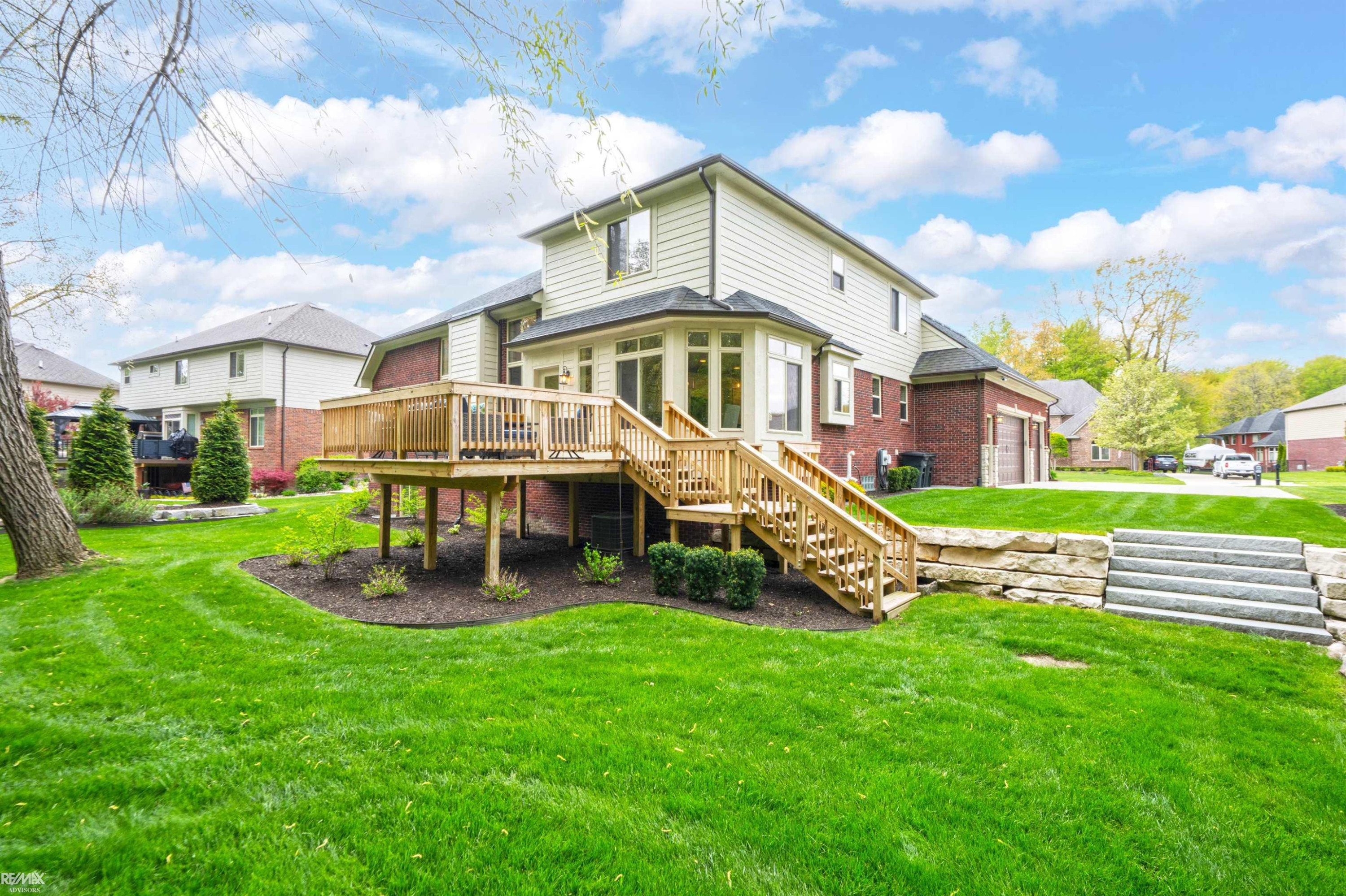 34389 Dante Drive, New Baltimore, MI 48047 — Photo 3