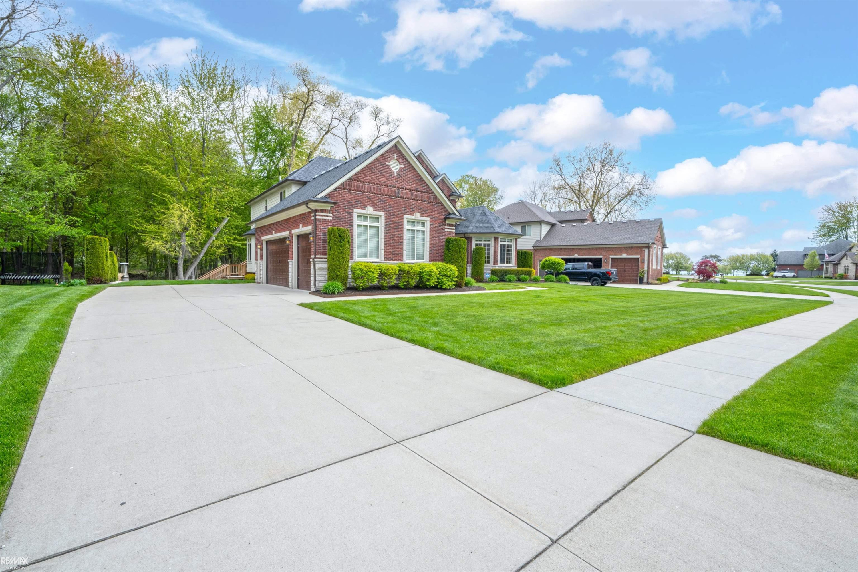 34389 Dante Drive, New Baltimore, MI 48047 — Photo 45