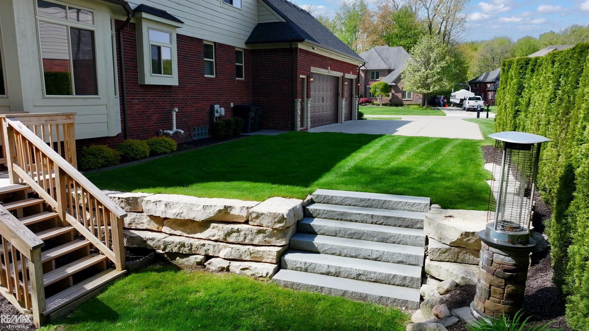 34389 Dante Drive, New Baltimore, MI 48047 — Photo 59