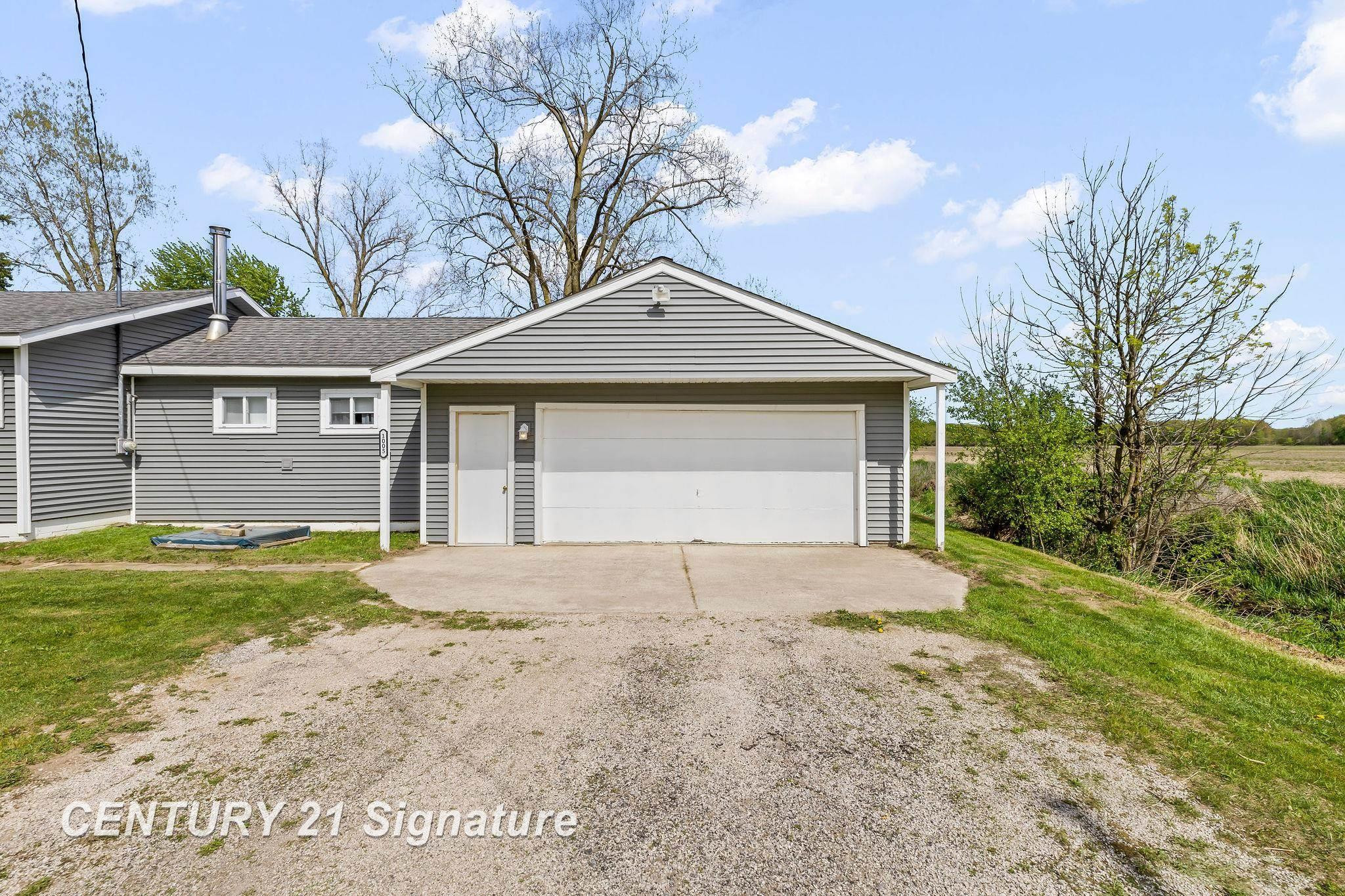 1005 S Meridian Road, Merrill, MI 48637 — Photo 18