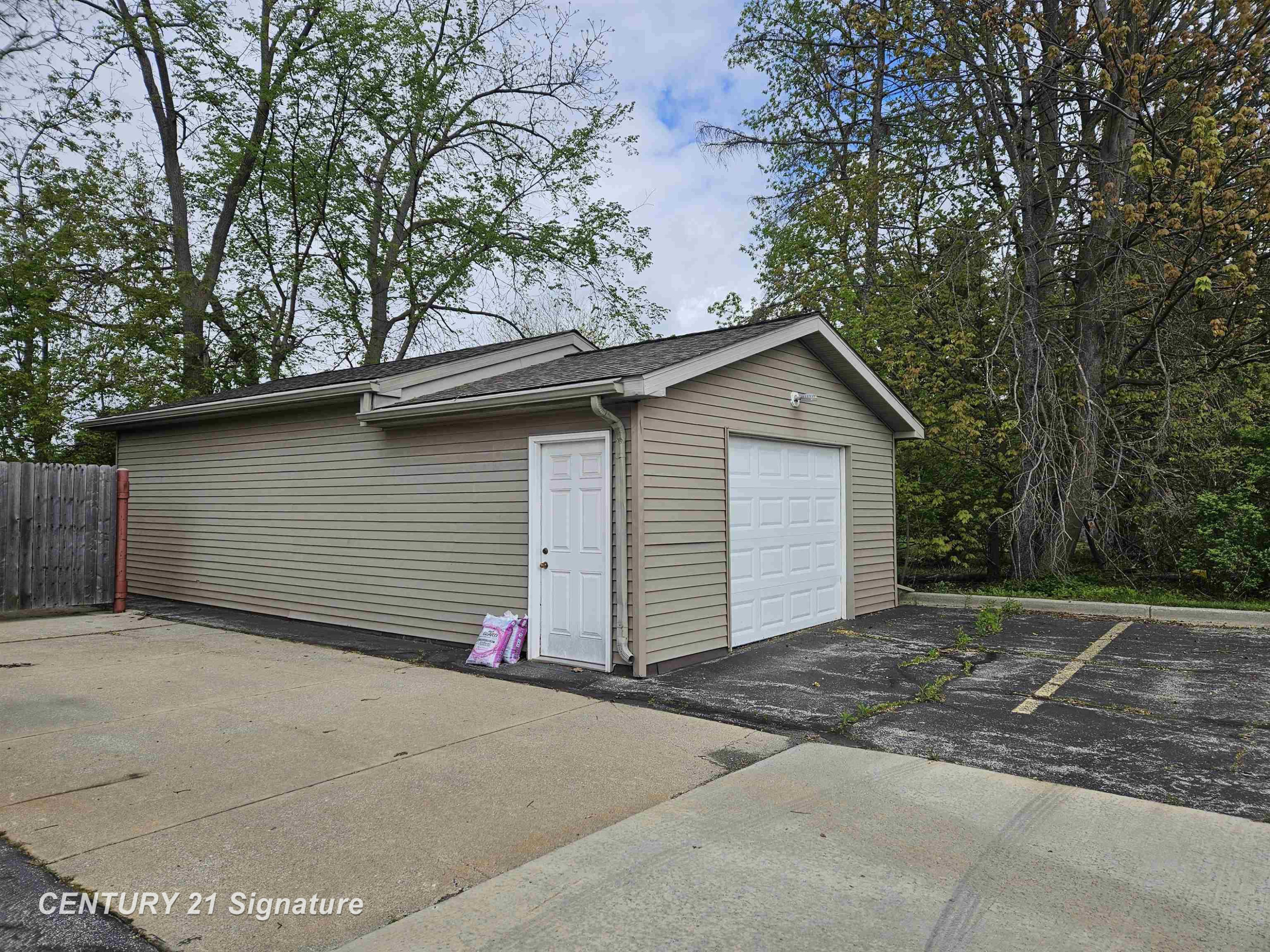 5530 Gratiot Road, Saginaw, MI 48638 — Photo 26
