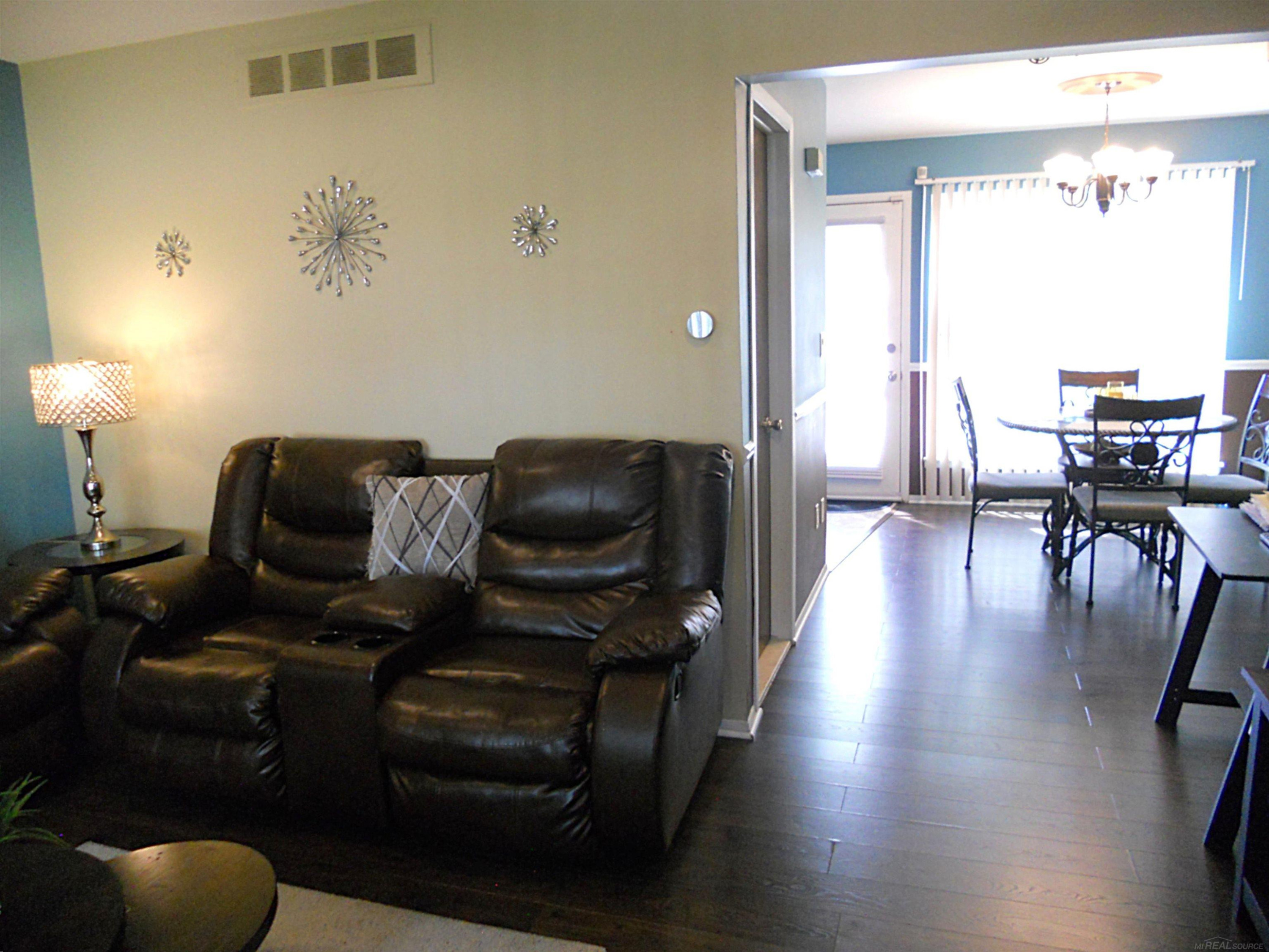 24541 SEATON CIRCUIT E. Drive, BLDG 2, UNIT 15., Warren, MI 48091 — Photo 11