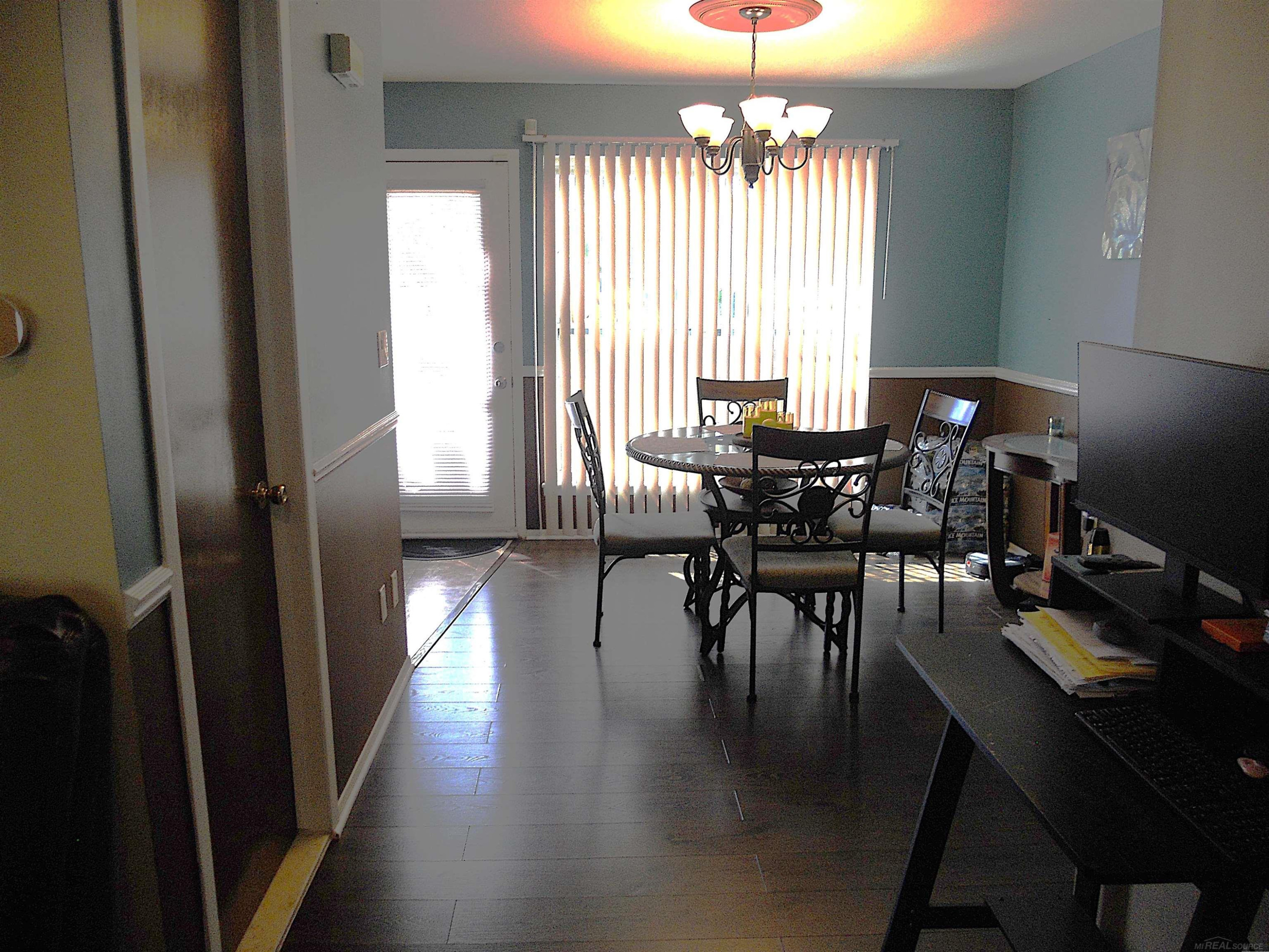 24541 SEATON CIRCUIT E. Drive, BLDG 2, UNIT 15., Warren, MI 48091 — Photo 12