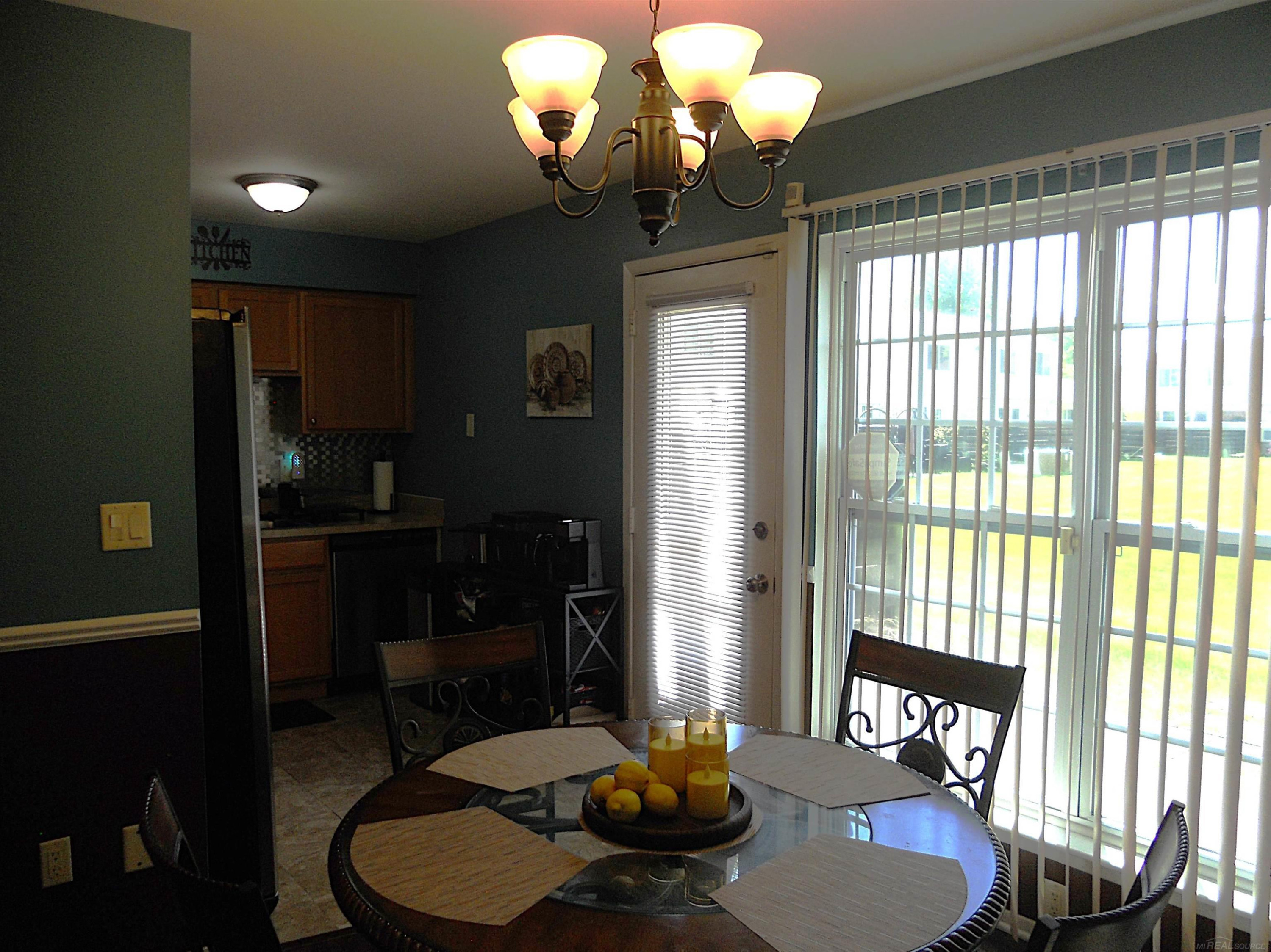 24541 SEATON CIRCUIT E. Drive, BLDG 2, UNIT 15., Warren, MI 48091 — Photo 18