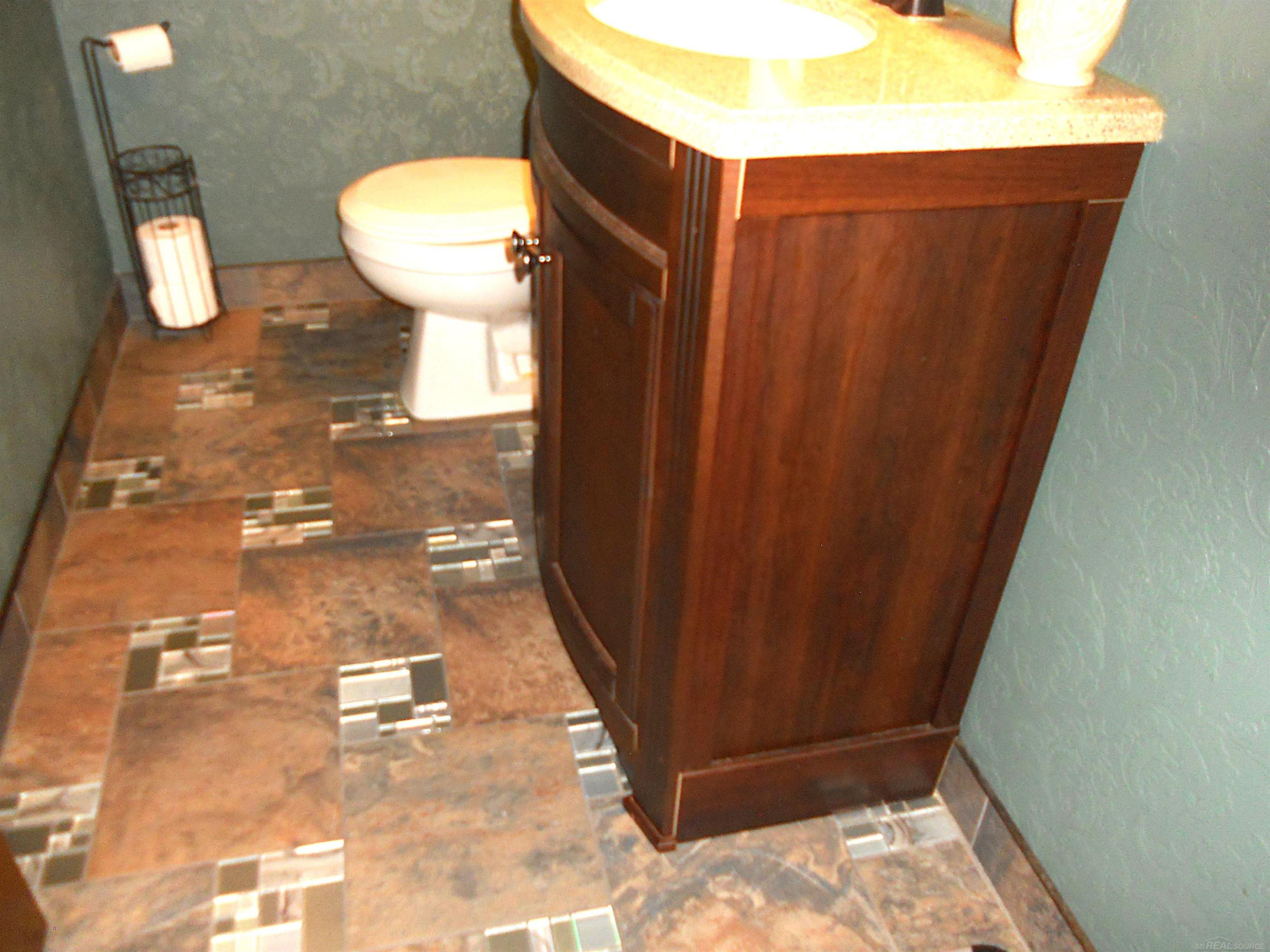 24541 SEATON CIRCUIT E. Drive, BLDG 2, UNIT 15., Warren, MI 48091 — Photo 32