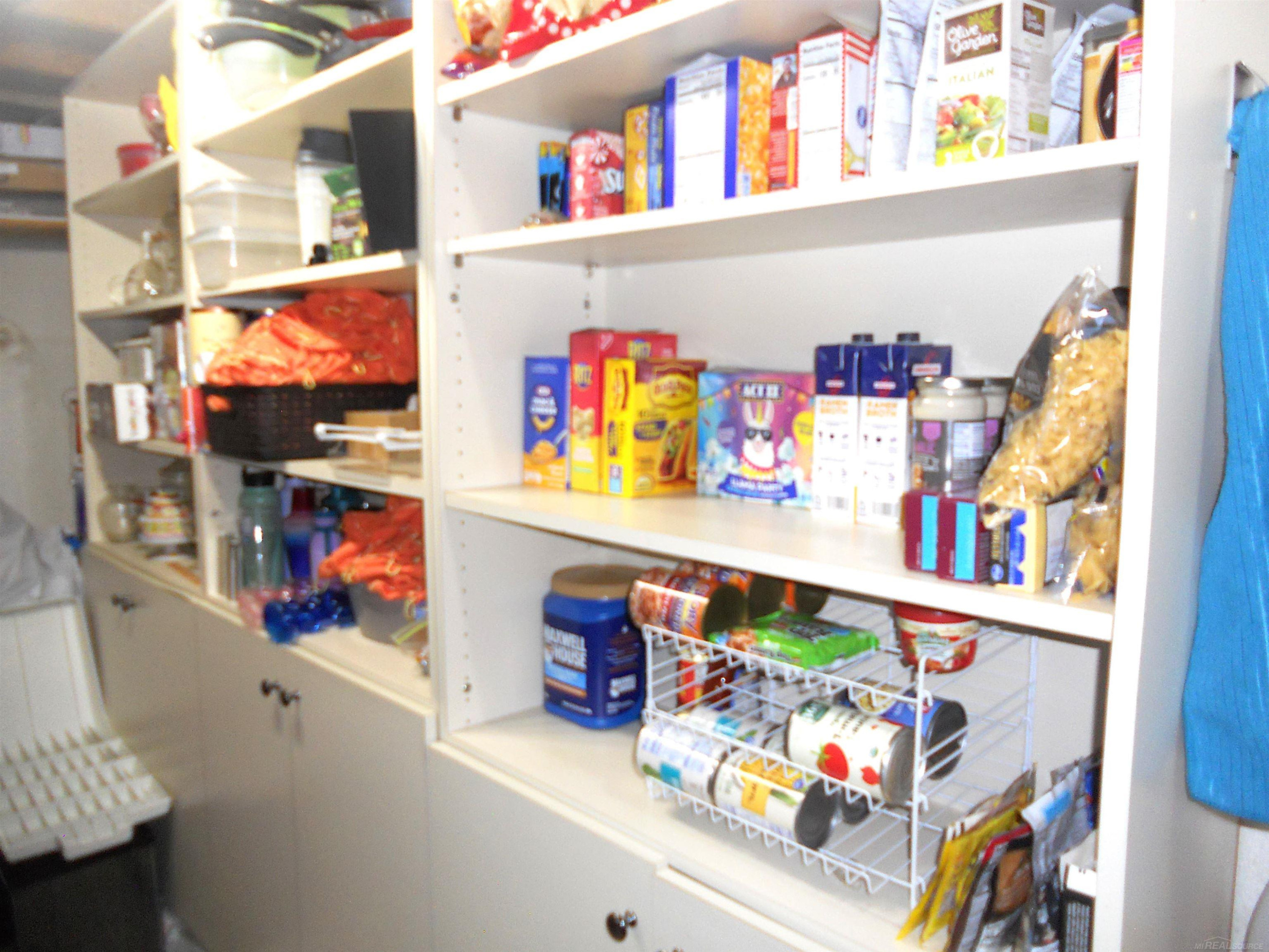 24541 SEATON CIRCUIT E. Drive, BLDG 2, UNIT 15., Warren, MI 48091 — Photo 60