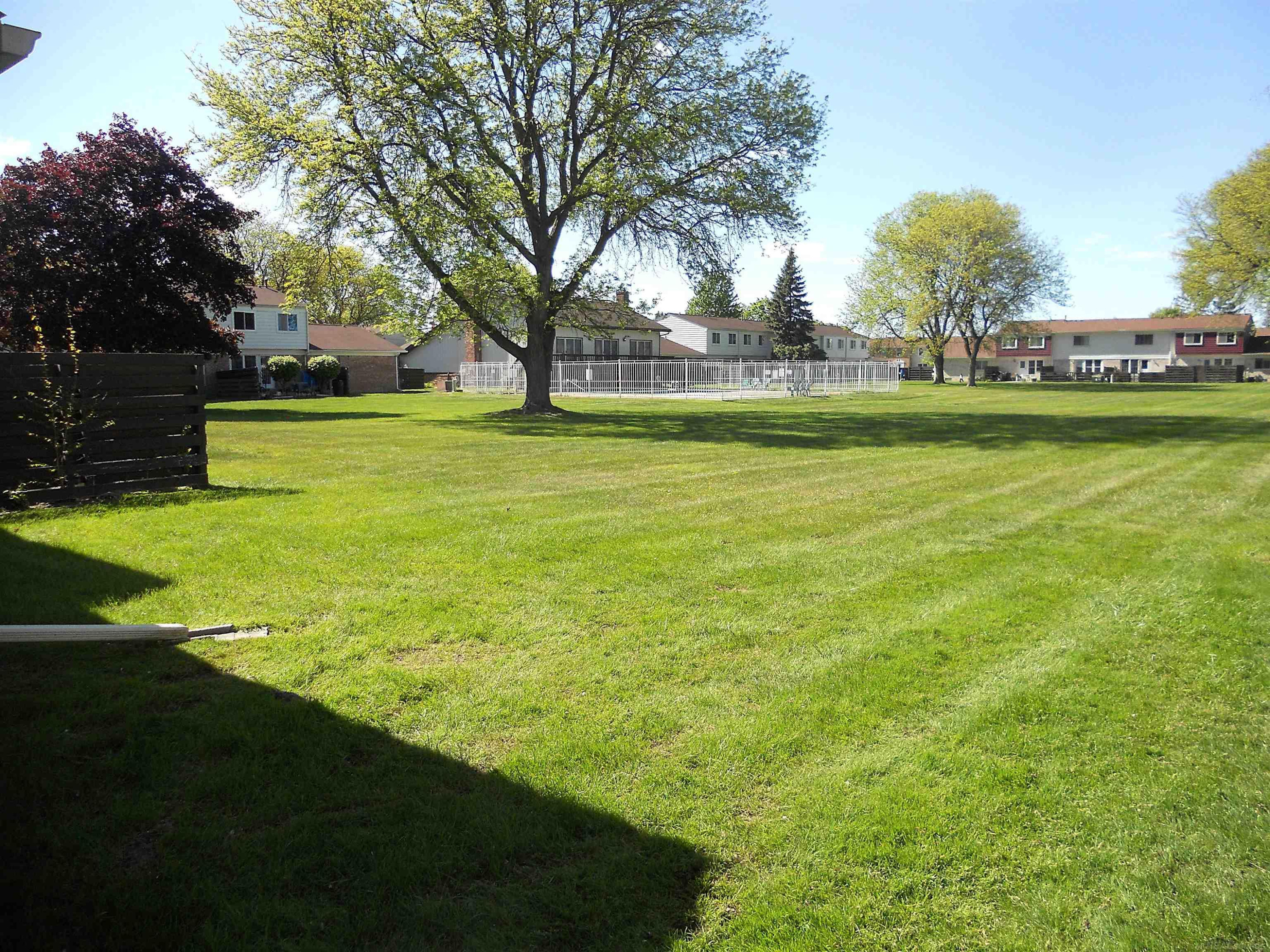 24541 SEATON CIRCUIT E. Drive, BLDG 2, UNIT 15., Warren, MI 48091 — Photo 61