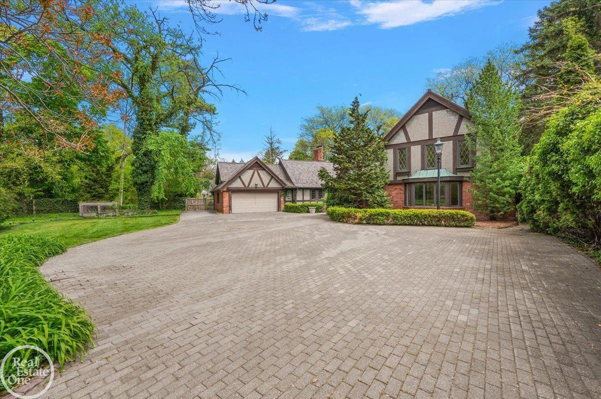 17680 E Jefferson Avenue, Grosse Pointe, MI 48230 — Photo 5