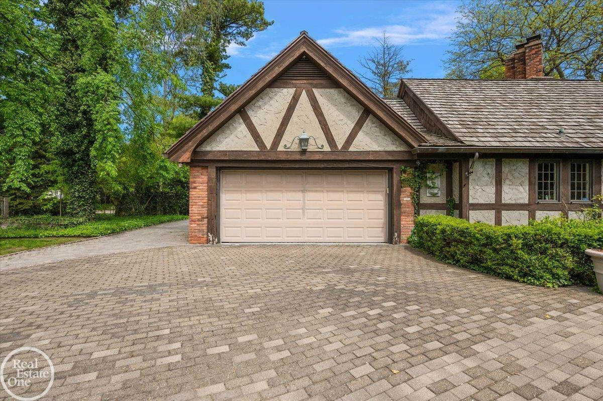17680 E Jefferson Avenue, Grosse Pointe, MI 48230 — Photo 14