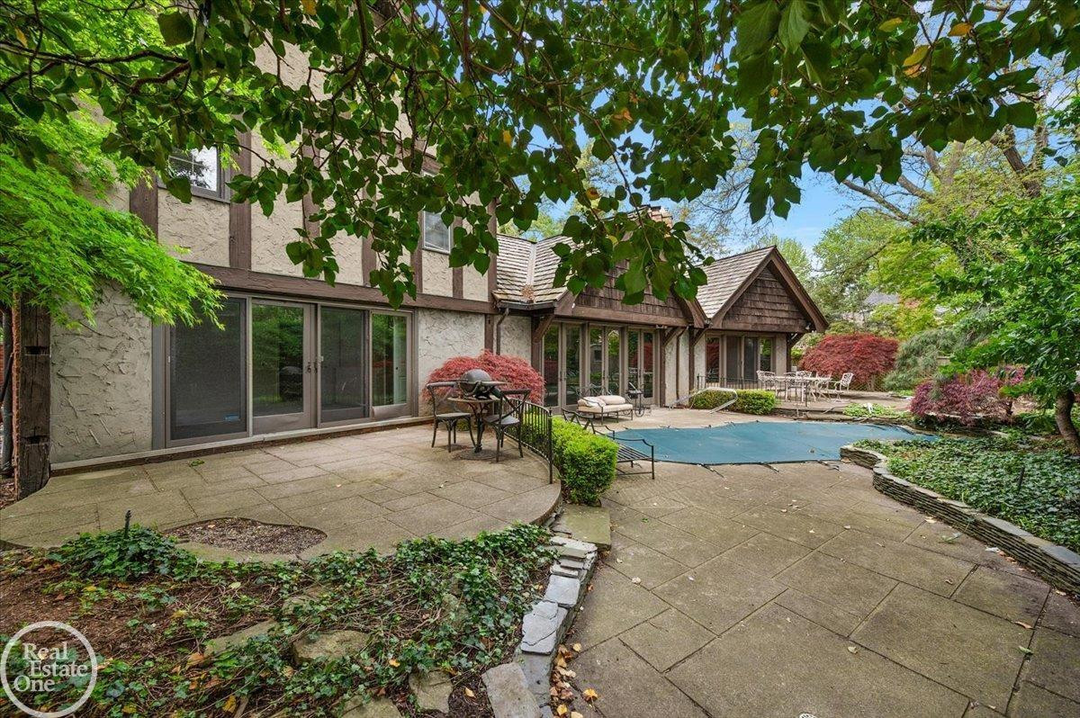 17680 E Jefferson Avenue, Grosse Pointe, MI 48230 — Photo 19