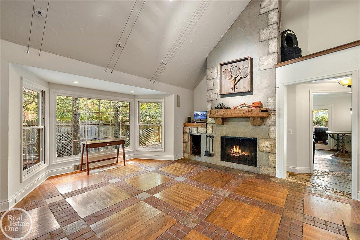 17680 E Jefferson Avenue, Grosse Pointe, MI 48230 — Photo 30
