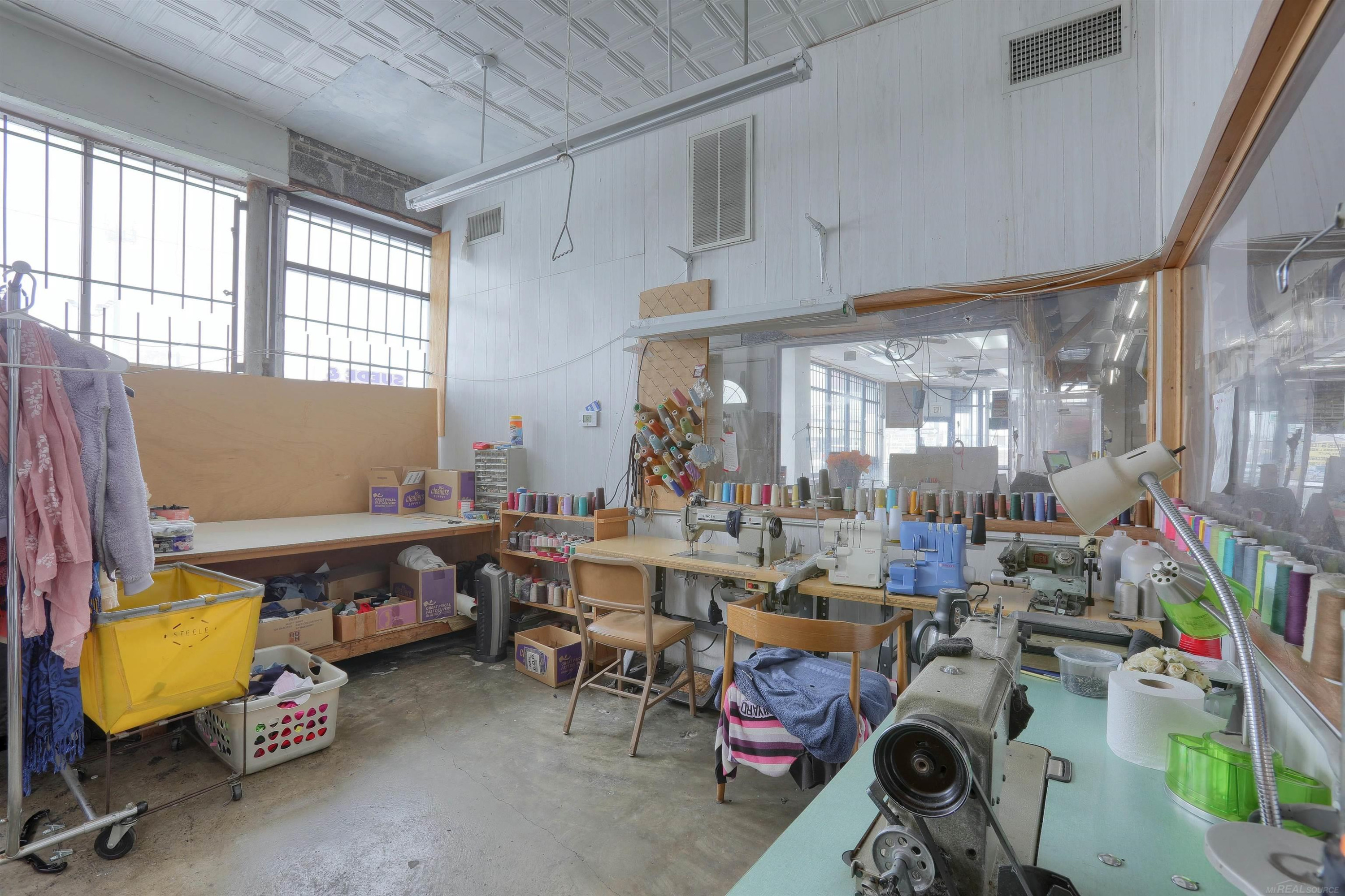 2854 E 7 Mile Road, Detroit, MI 48234 — Photo 8