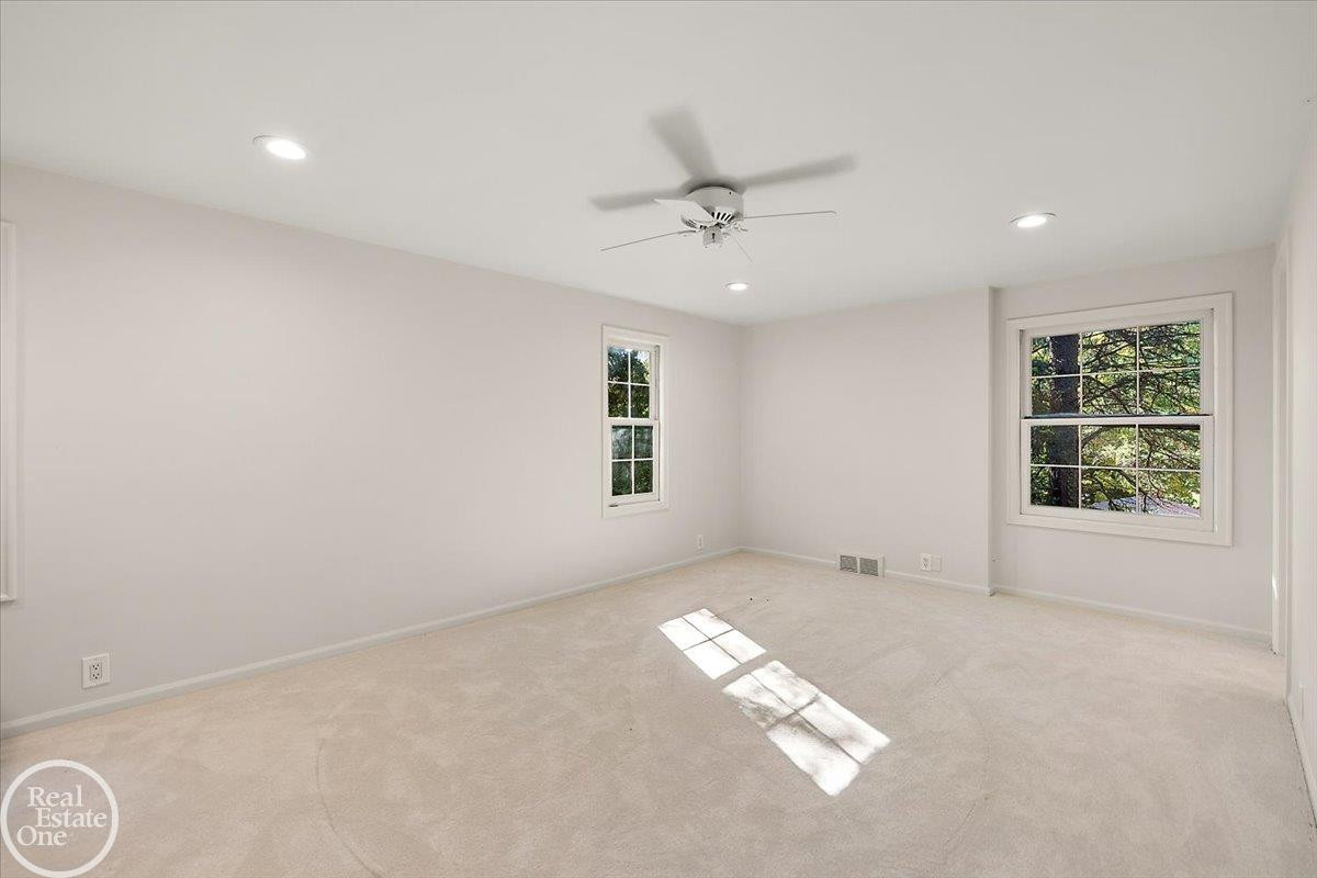 17680 E Jefferson Avenue, Grosse Pointe, MI 48230 — Photo 66