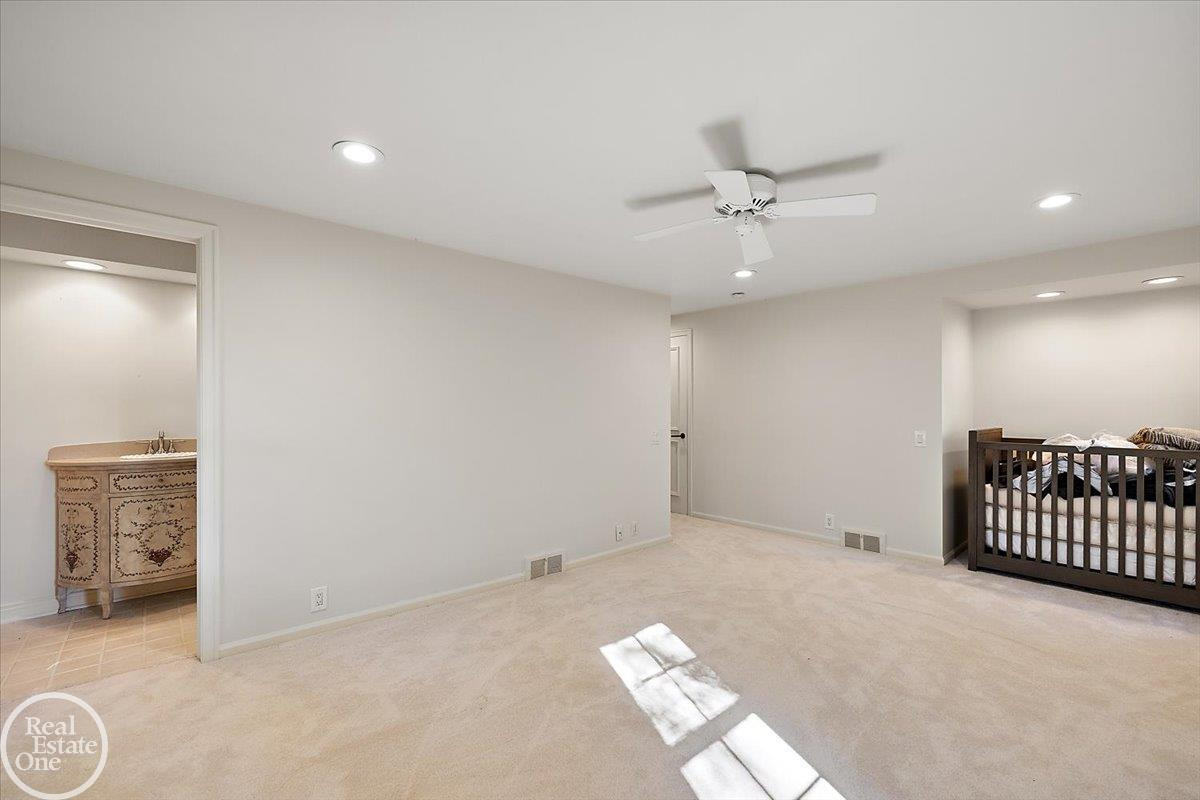 17680 E Jefferson Avenue, Grosse Pointe, MI 48230 — Photo 67