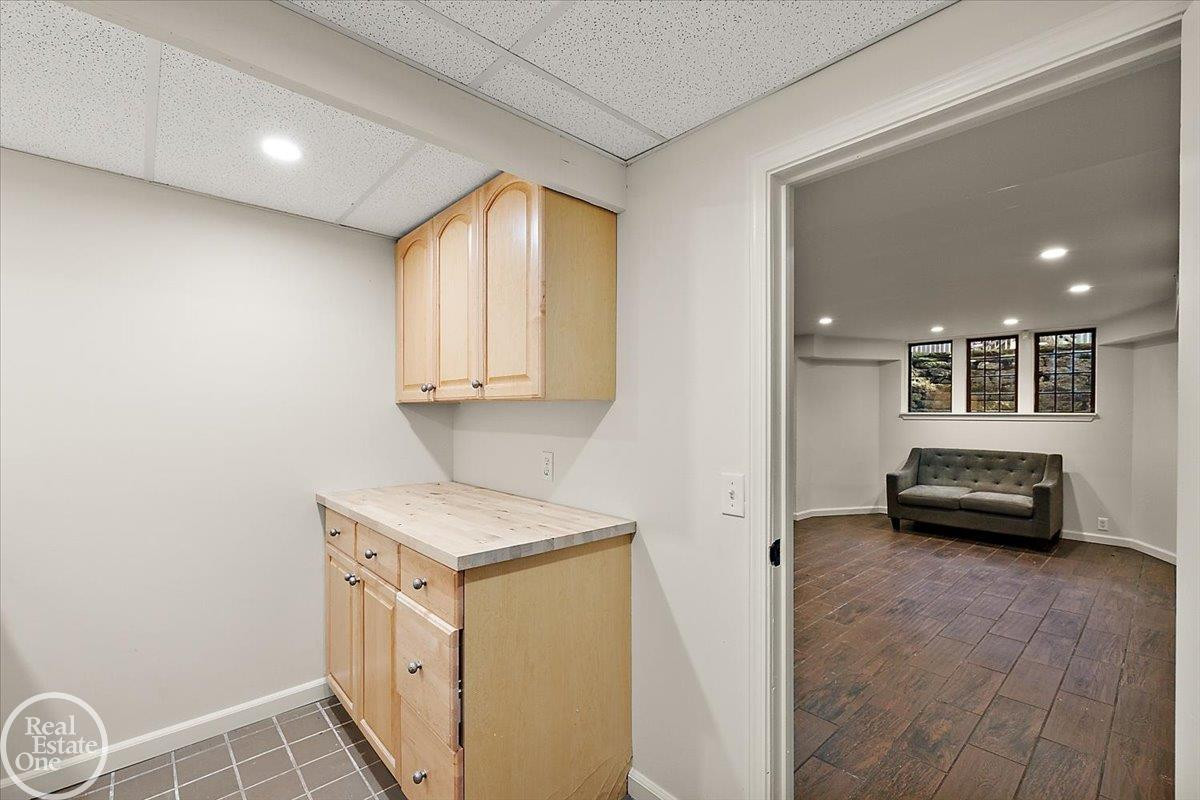 17680 E Jefferson Avenue, Grosse Pointe, MI 48230 — Photo 71