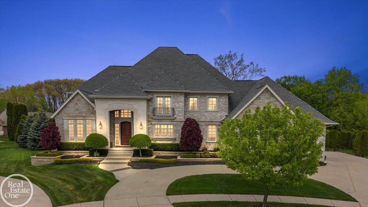 16205 La Dolce Vita Drive, Unit #10, Clinton Twp, MI 48035 — Photo 2