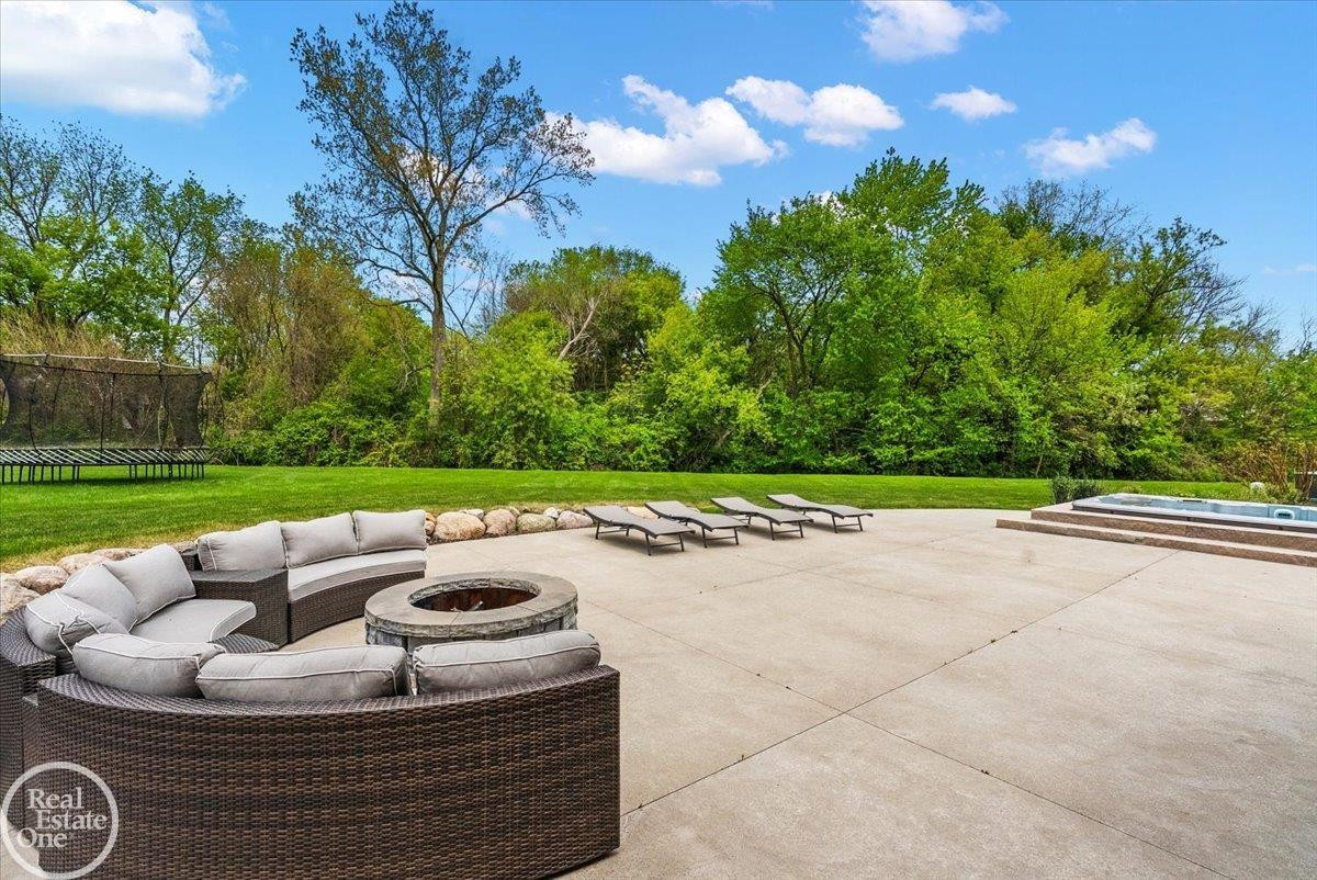 16205 La Dolce Vita Drive, Unit #10, Clinton Twp, MI 48035 — Photo 9