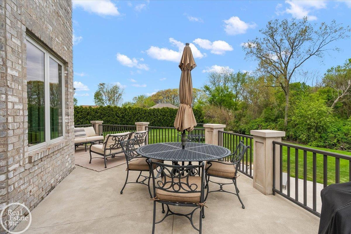 16205 La Dolce Vita Drive, Unit #10, Clinton Twp, MI 48035 — Photo 11