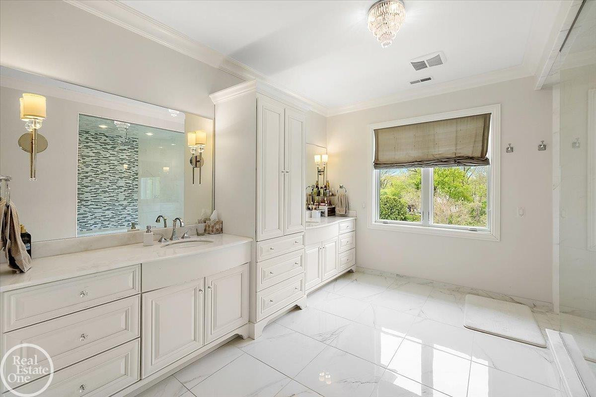 16205 La Dolce Vita Drive, Unit #10, Clinton Twp, MI 48035 — Photo 36