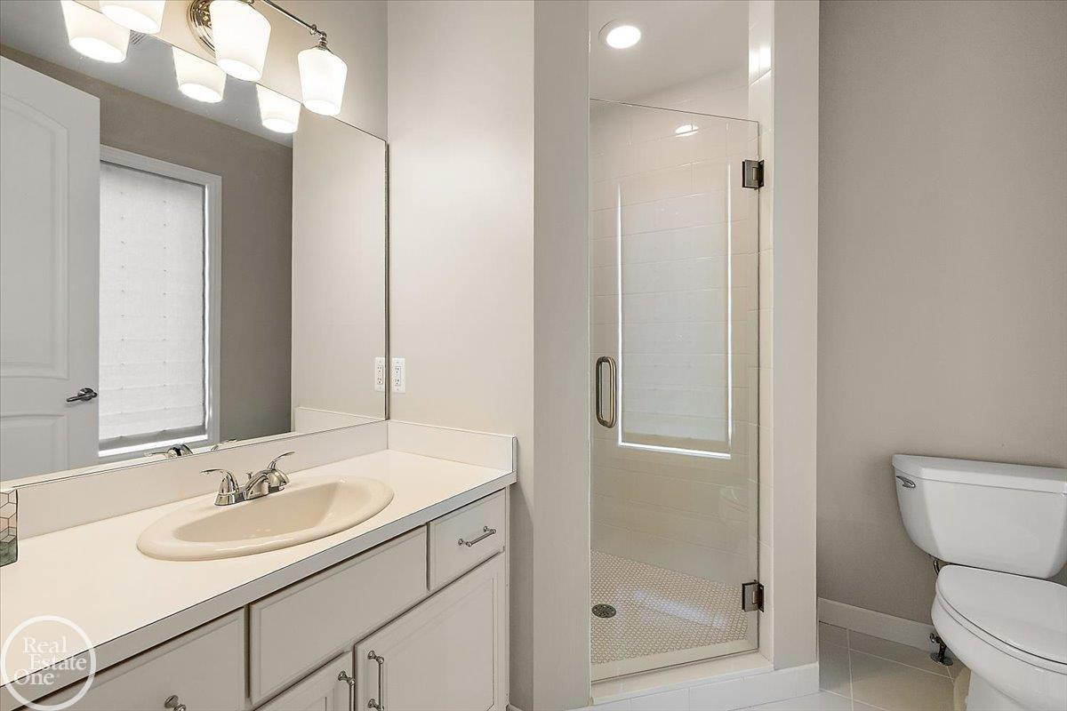 16205 La Dolce Vita Drive, Unit #10, Clinton Twp, MI 48035 — Photo 73