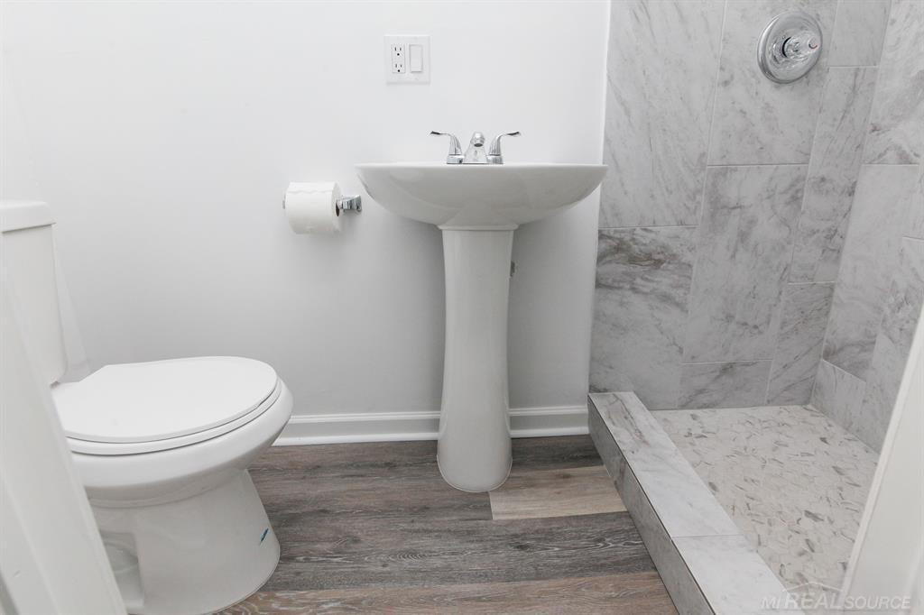 5900 Wright Drive, Troy, MI 48098 — Photo 22