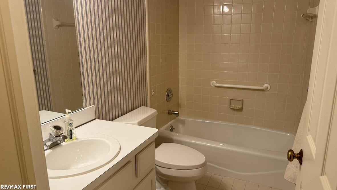 42188 Todd Mark Lane, #4, Clinton Twp, MI 48038 — Photo 23
