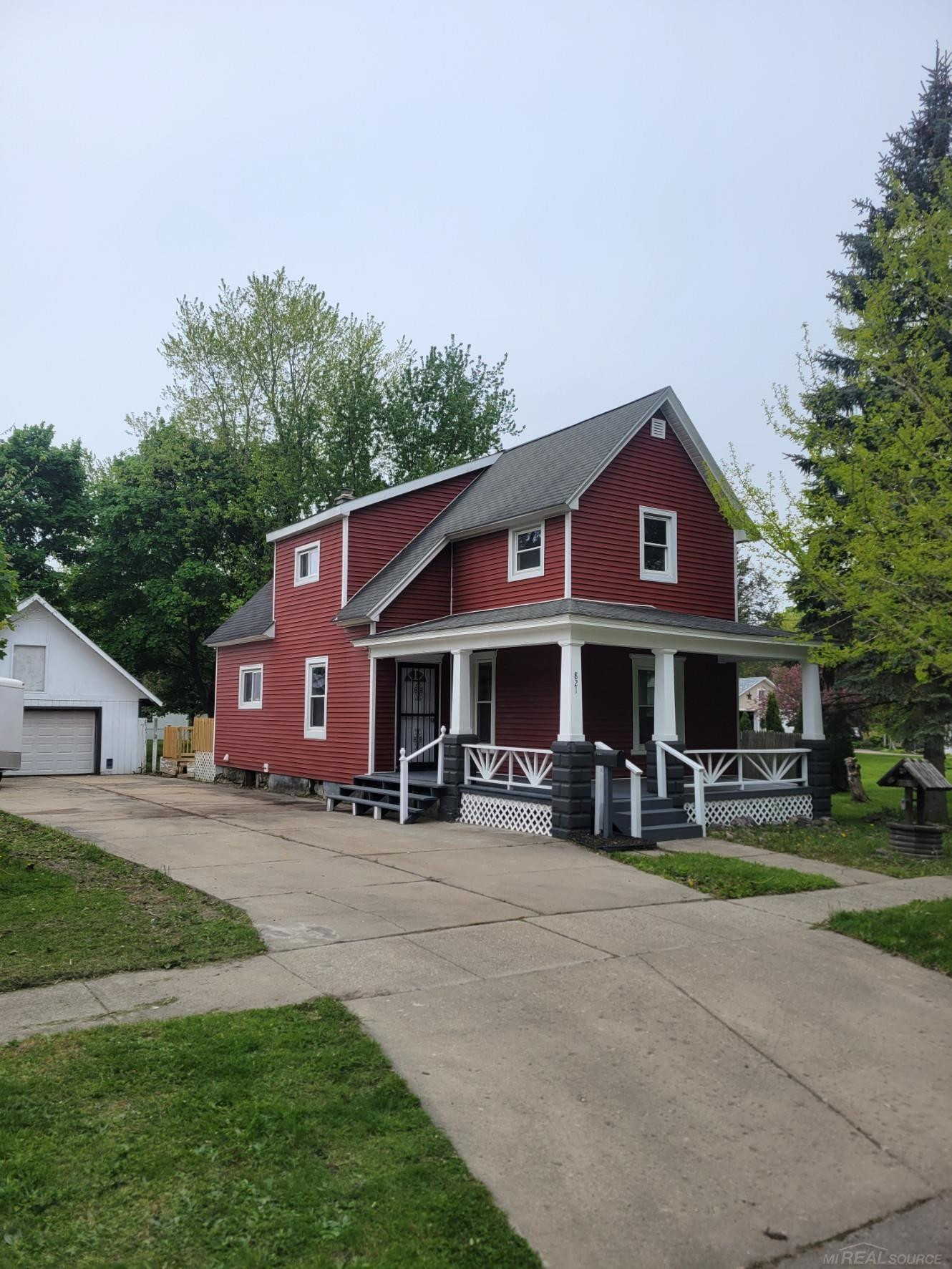 821 Fletcher Street, Owosso, MI 48867 — front exterior