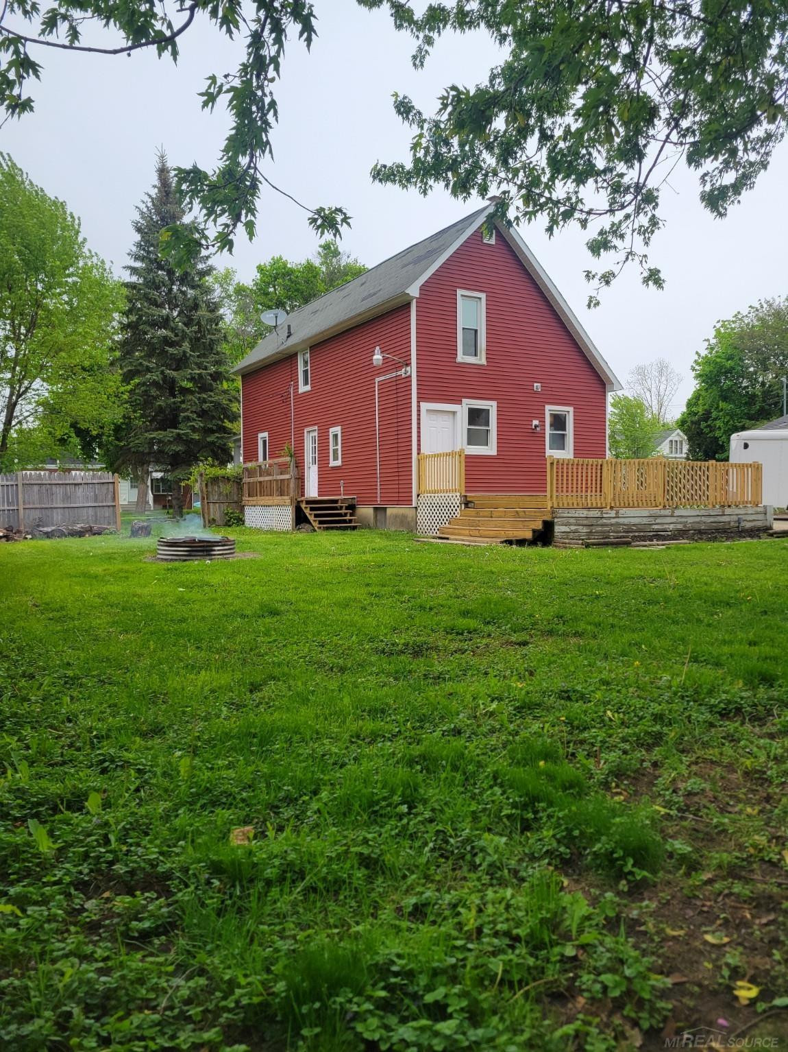 821 Fletcher Street, Owosso, MI 48867 — Photo 2