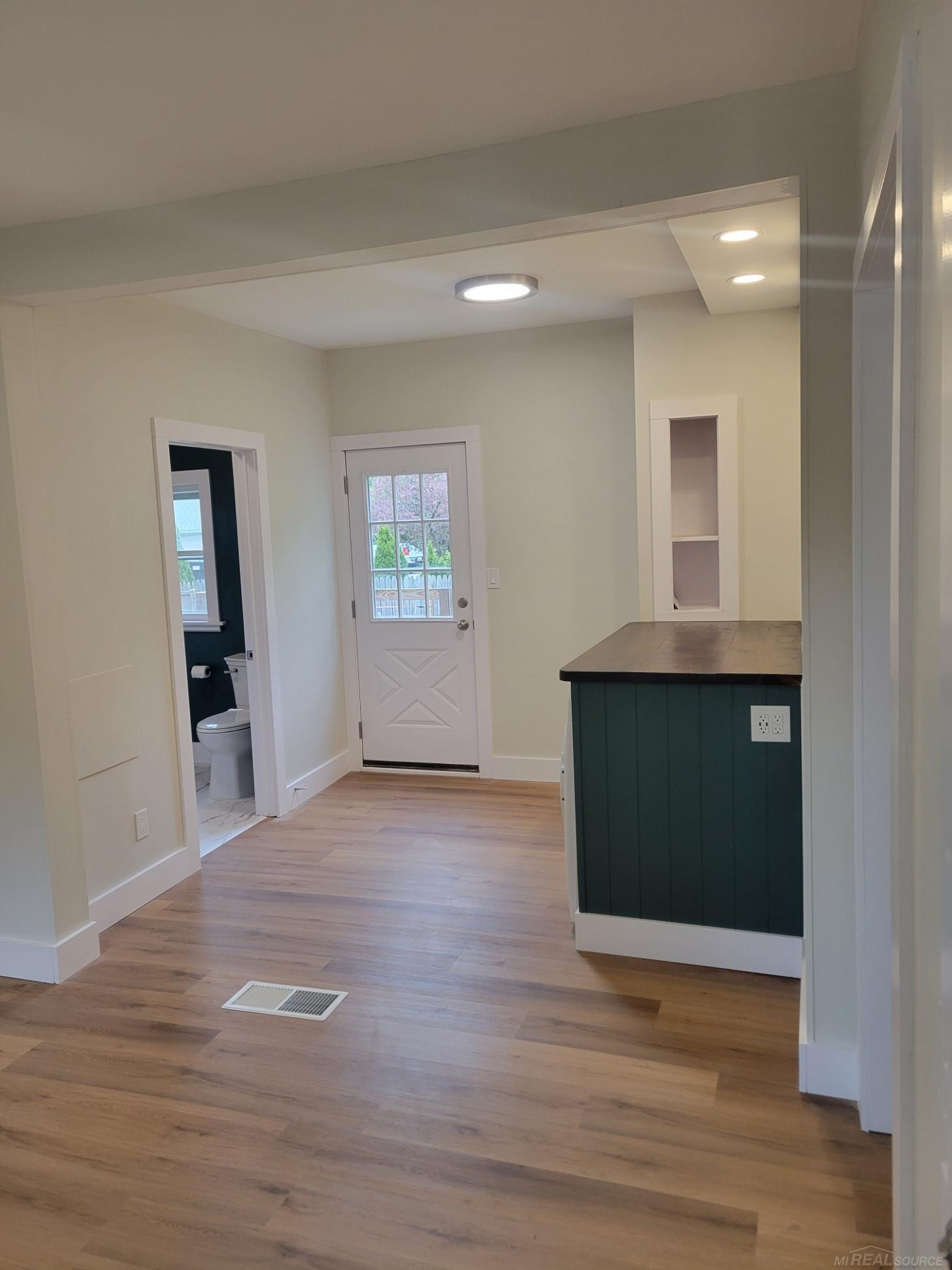 821 Fletcher Street, Owosso, MI 48867 — Photo 5