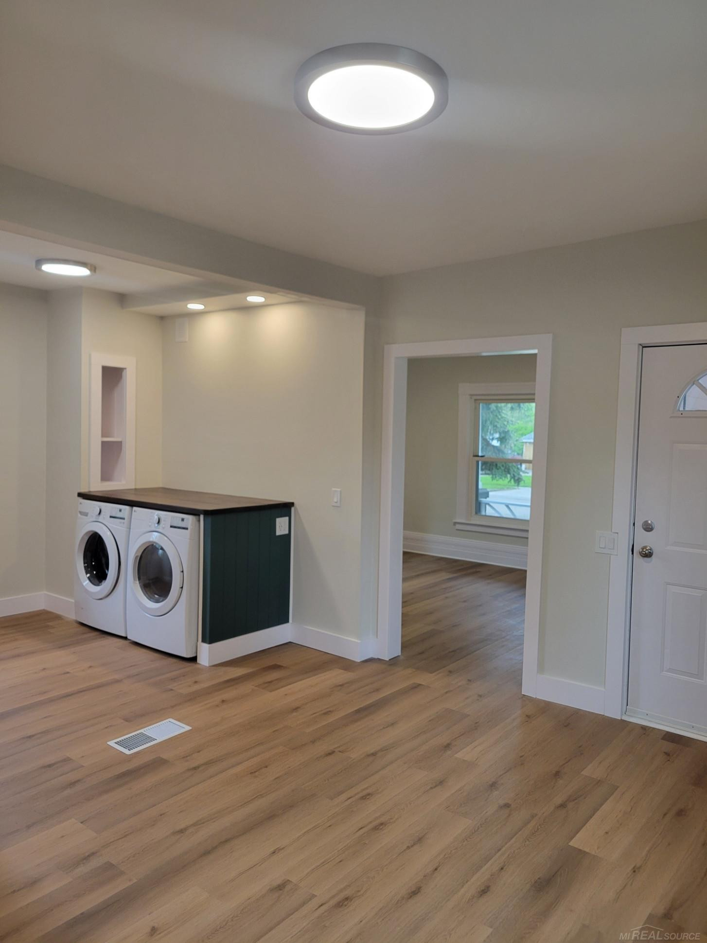 821 Fletcher Street, Owosso, MI 48867 — Photo 6