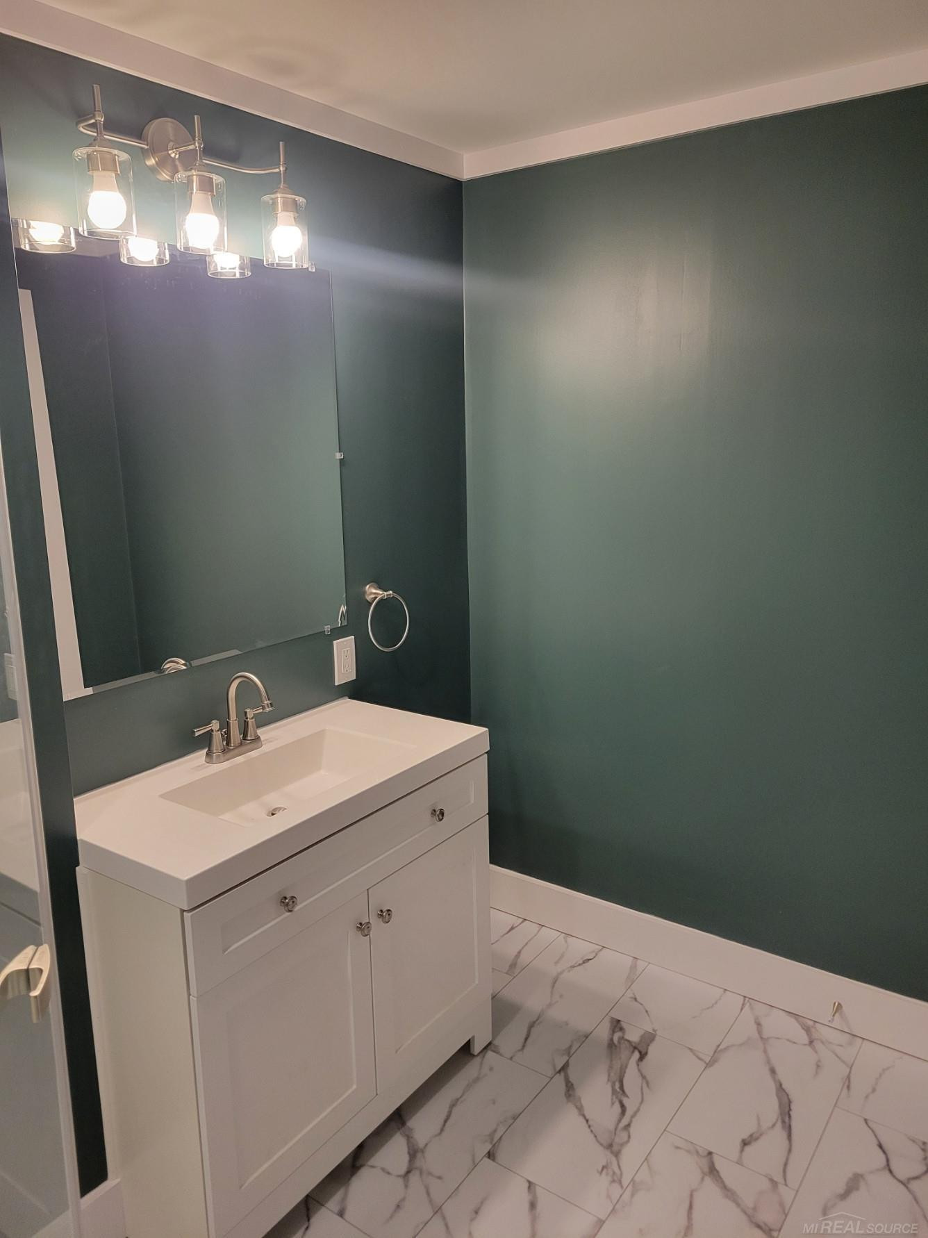 821 Fletcher Street, Owosso, MI 48867 — Photo 22